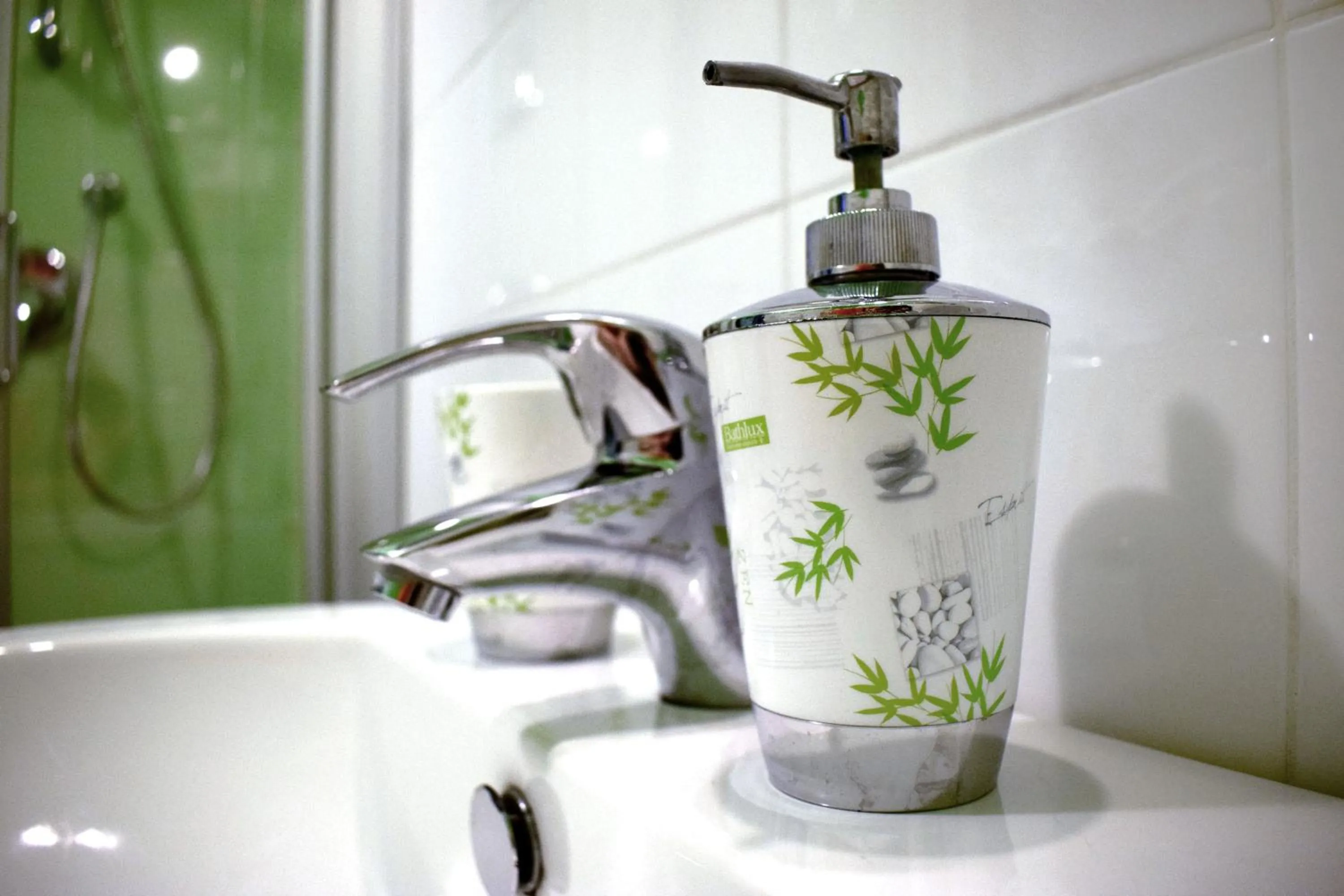 Bathroom in Thanit Rooms