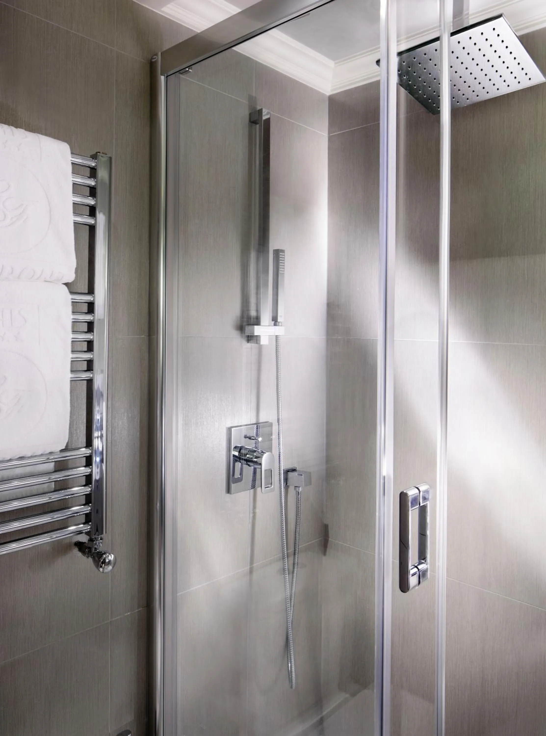 Bathroom in Hôtel Château Frontenac
