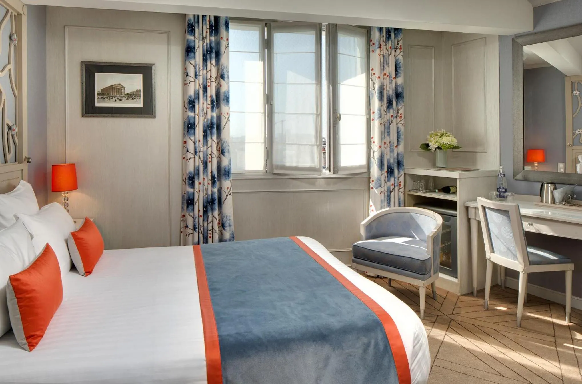 Bedroom, Bed in Hôtel Château Frontenac