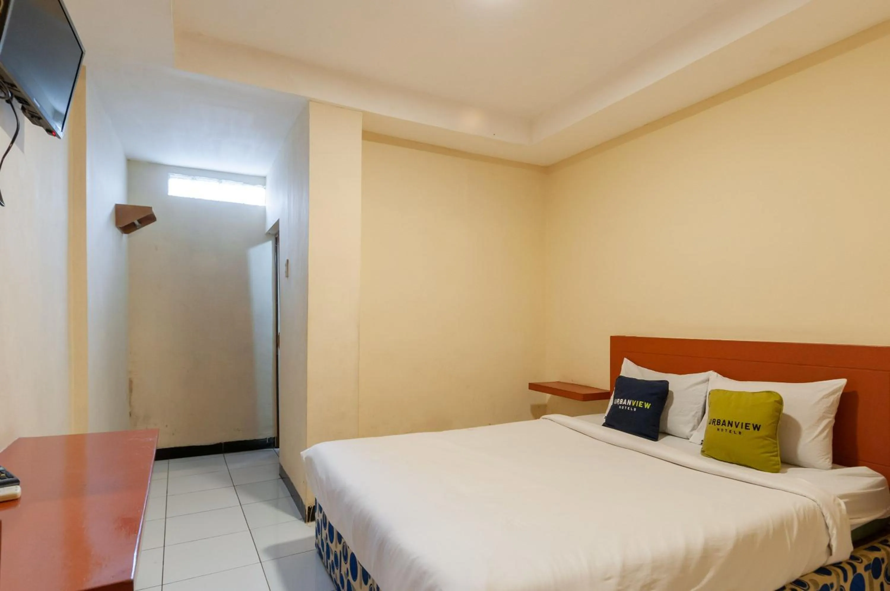 Bedroom in Urbanview Hotel Syariah Residence Medan by RedDoorz