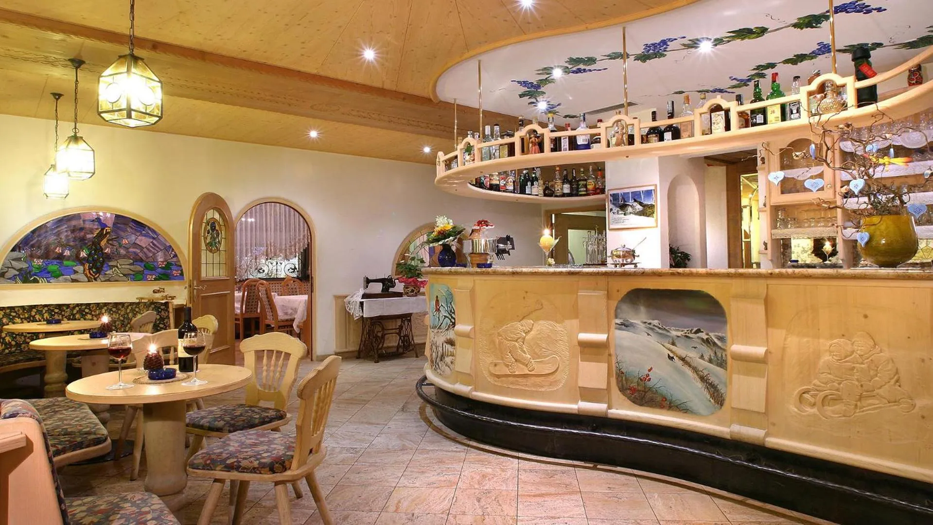 Lounge or bar in Hotel Des Alpes