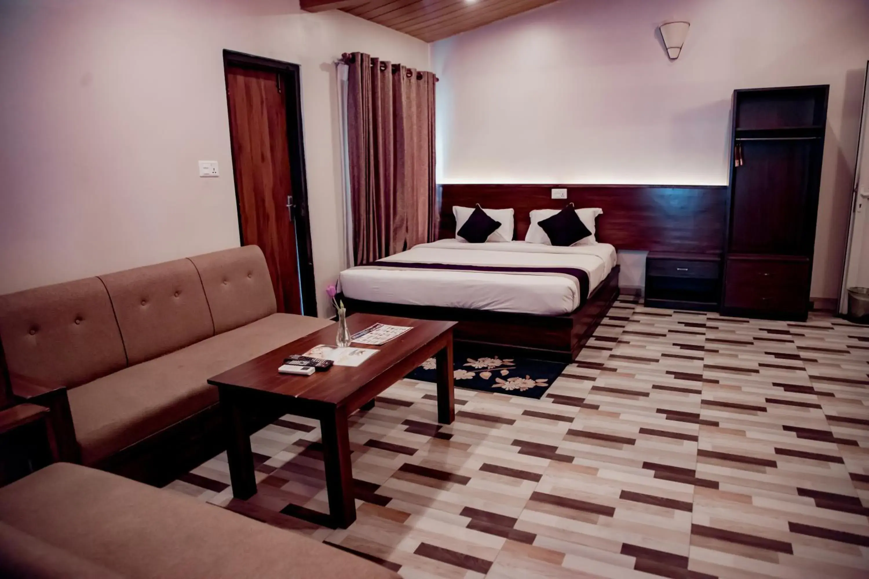 Deluxe Double or Twin Room in Busy Bee Resort, Pokhara Deluxe Double or Twin Room in Busy Bee Resort, Pokhara