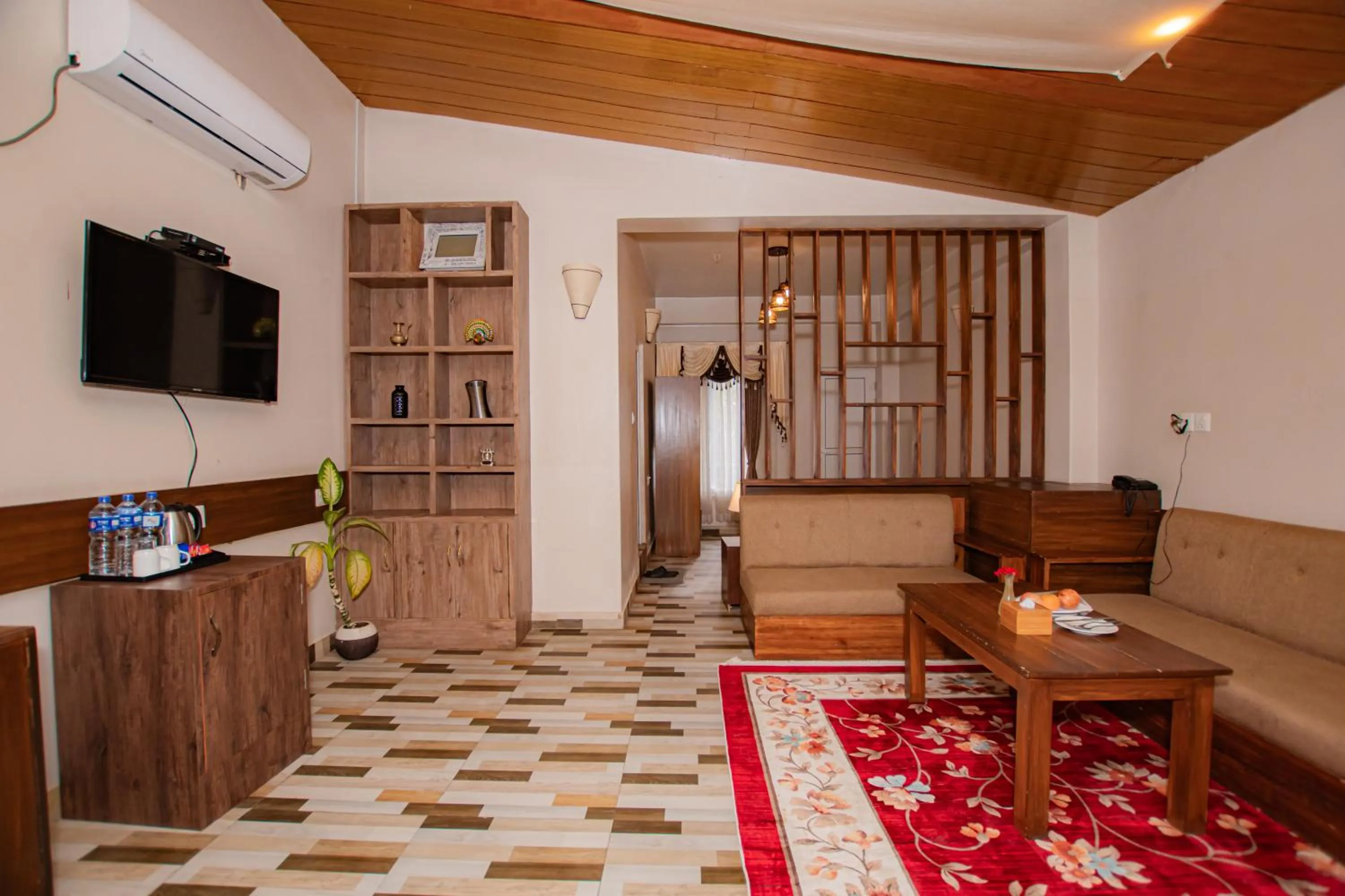 TV and multimedia in Busy Bee Resort, Pokhara