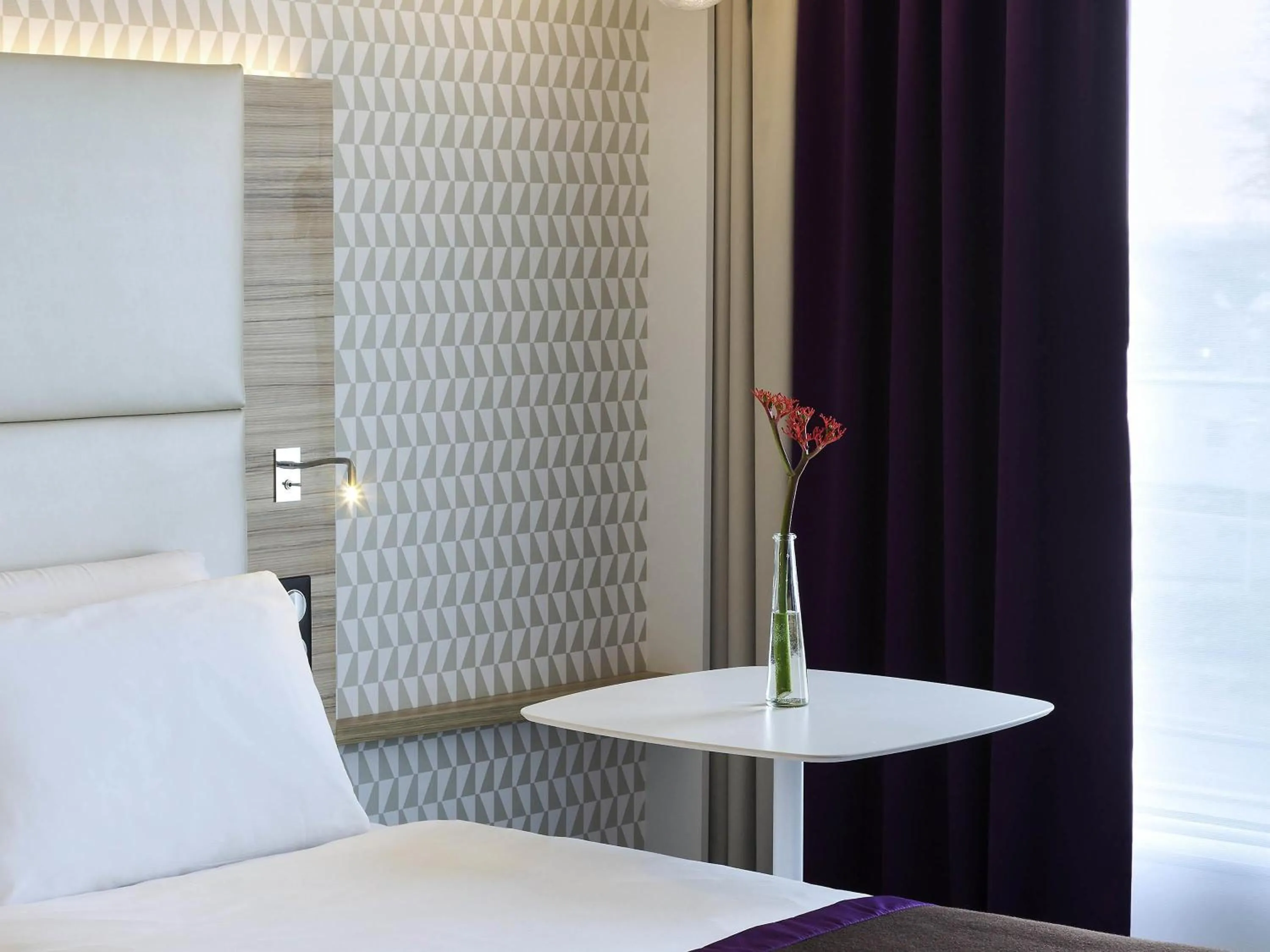 Bedroom, Bed in Mercure Paris Orly Rungis Aéroport