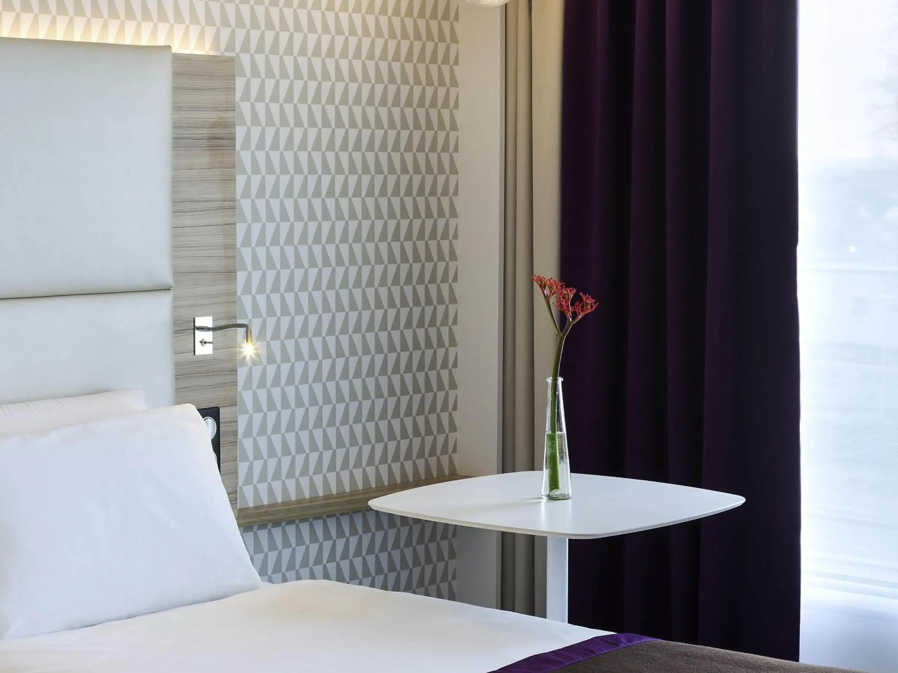 Suite with One Double Bed and One Sofabed in Mercure Paris Orly Rungis Aéroport Suite with One Double Bed and One Sofabed in Mercure Paris Orly Rungis Aéroport