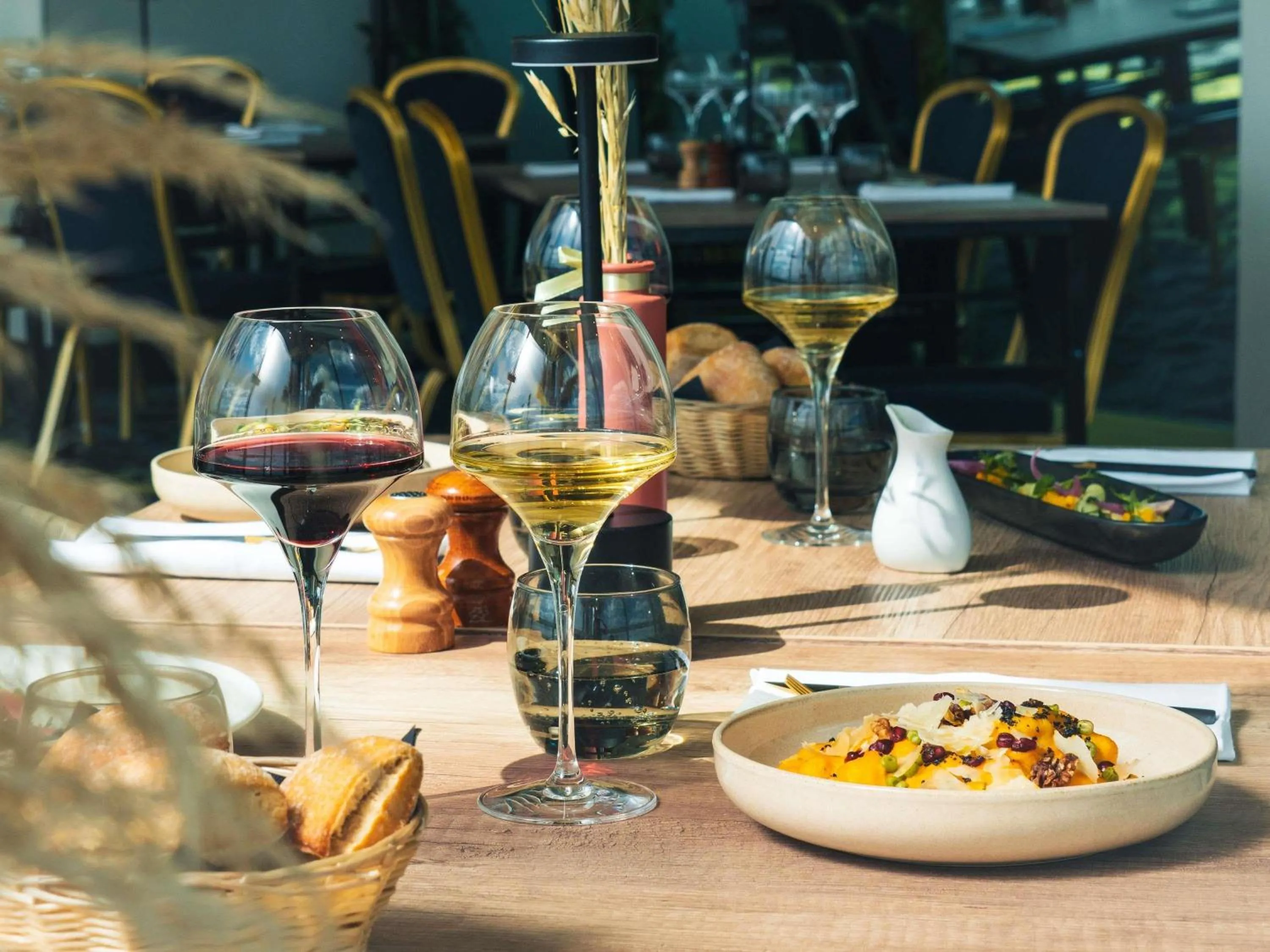 Restaurant/places to eat in Mercure Paris Orly Rungis Aéroport