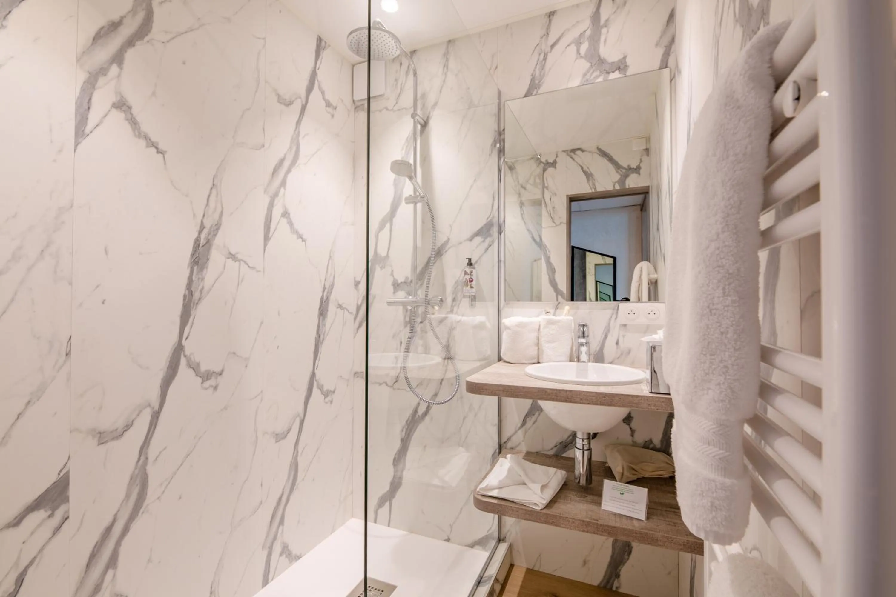 Bathroom in Hôtel La Plage