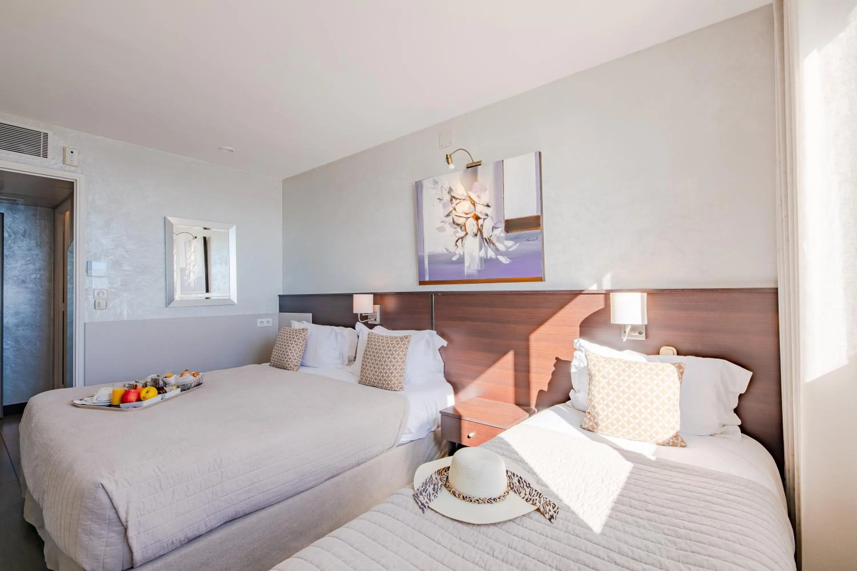 Bed in Hôtel La Plage