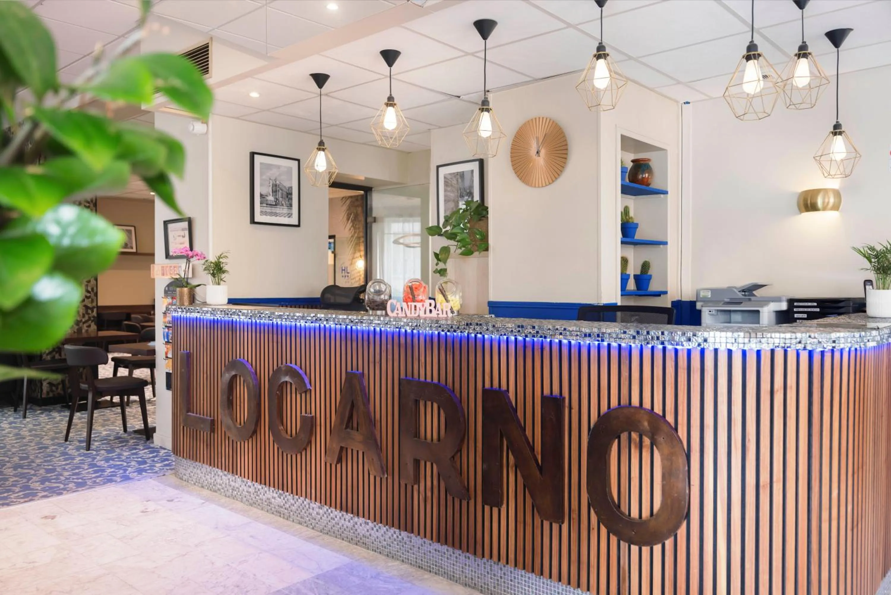 Property logo or sign in Hôtel Locarno Nice