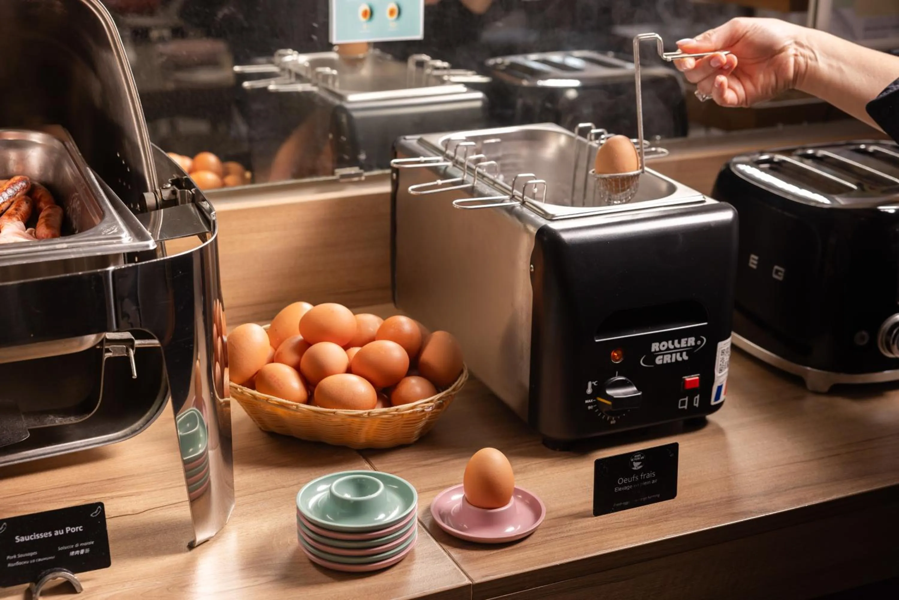 Breakfast in Hôtel Locarno Nice