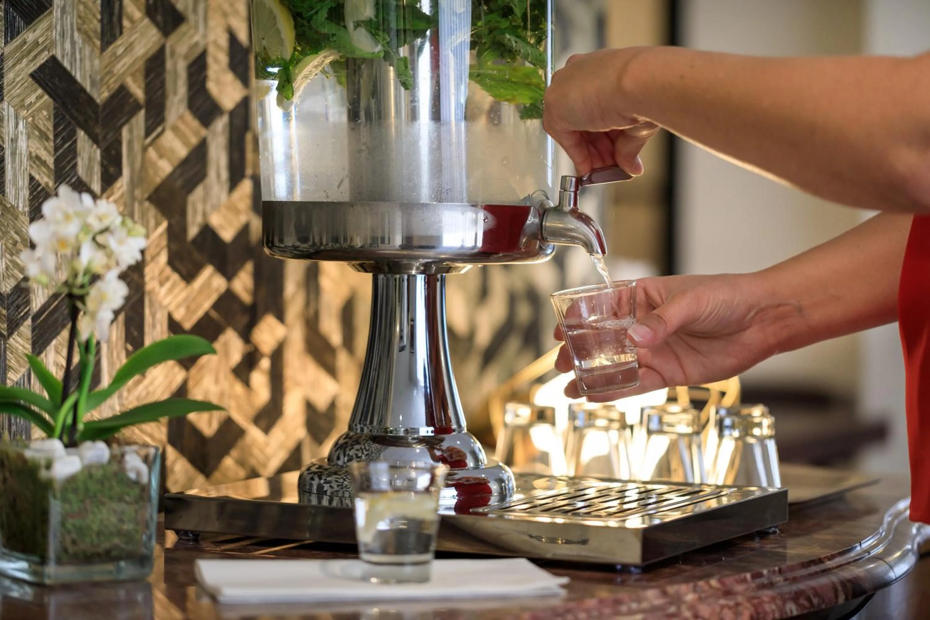 Lobby or reception in Hôtel Locarno Nice