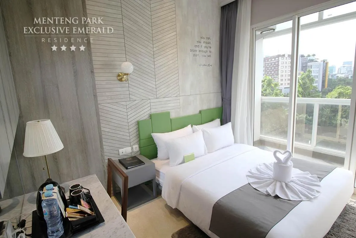 Bed in Menteng Park Exclusive Emerald