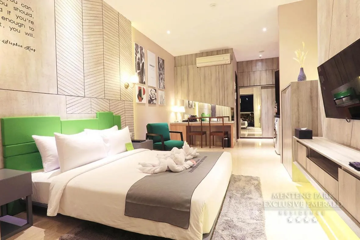 Bed in Menteng Park Exclusive Emerald