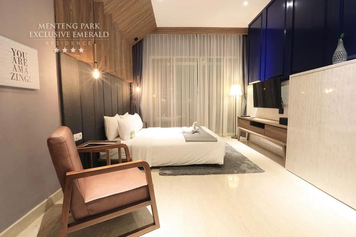 Bed in Menteng Park Exclusive Emerald