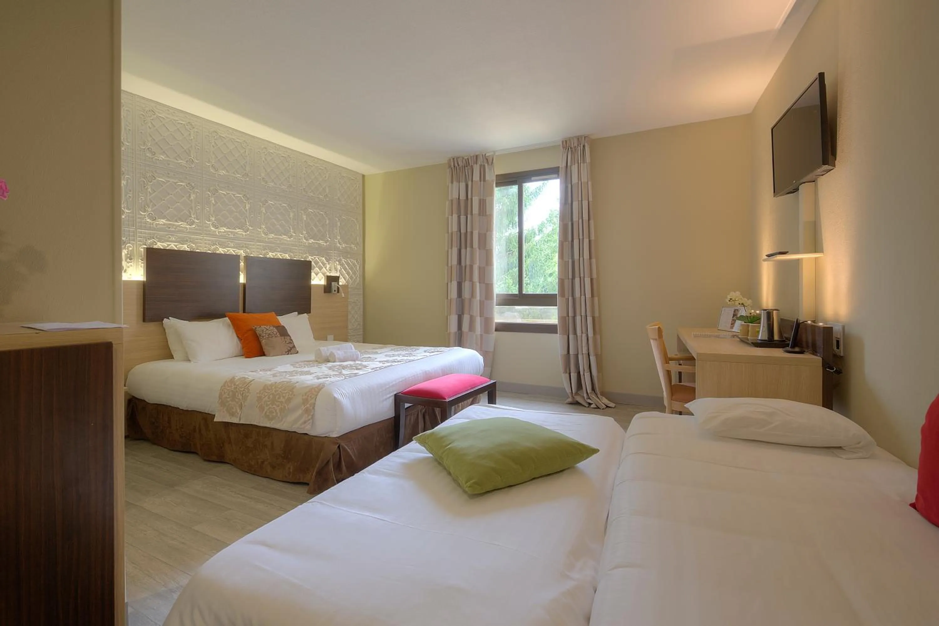 Bed in Au Grand Hôtel de Sarlat - Pavillon de SELVES