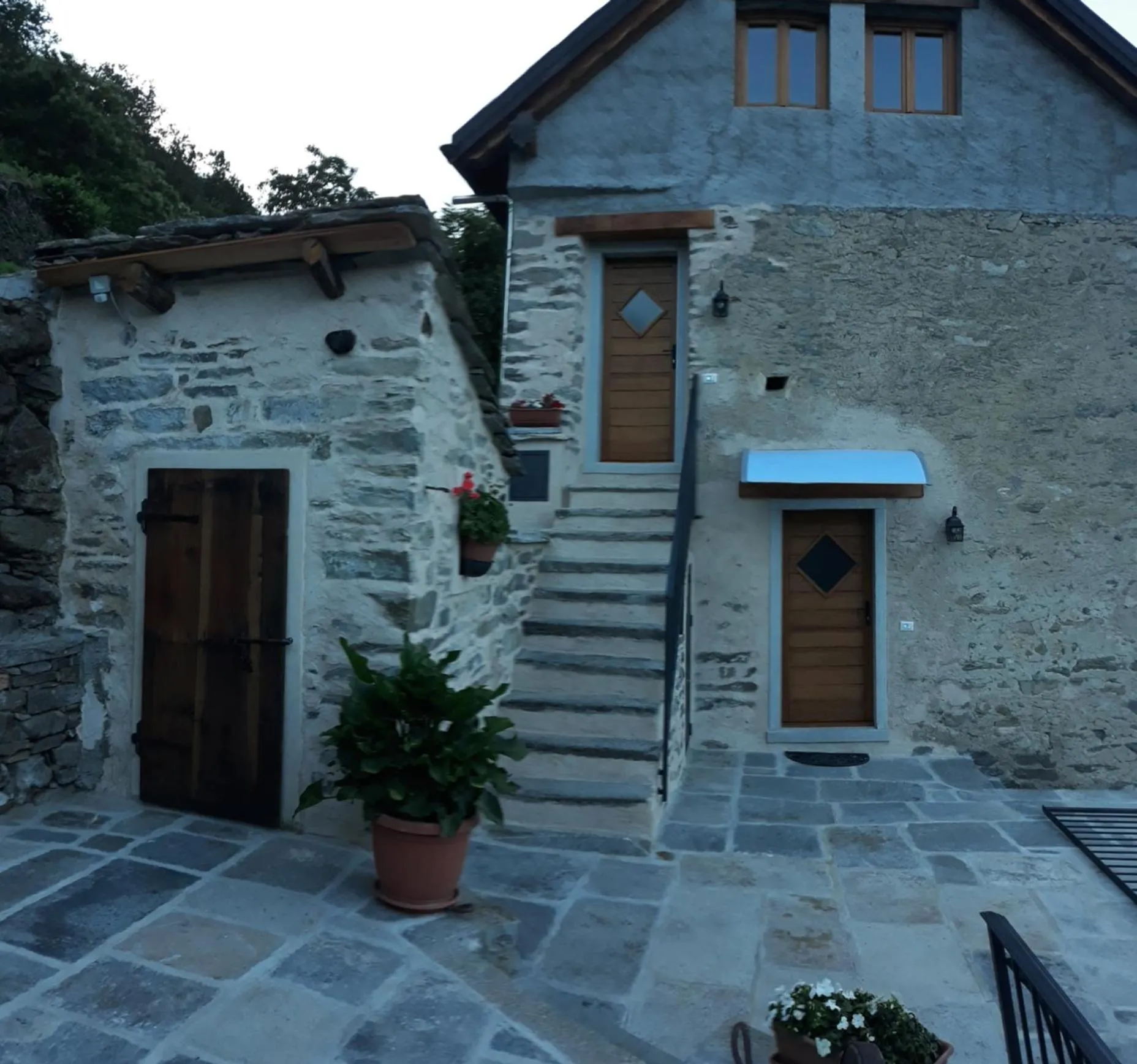 Facade/entrance in Ossola dal Monte - Affittacamere