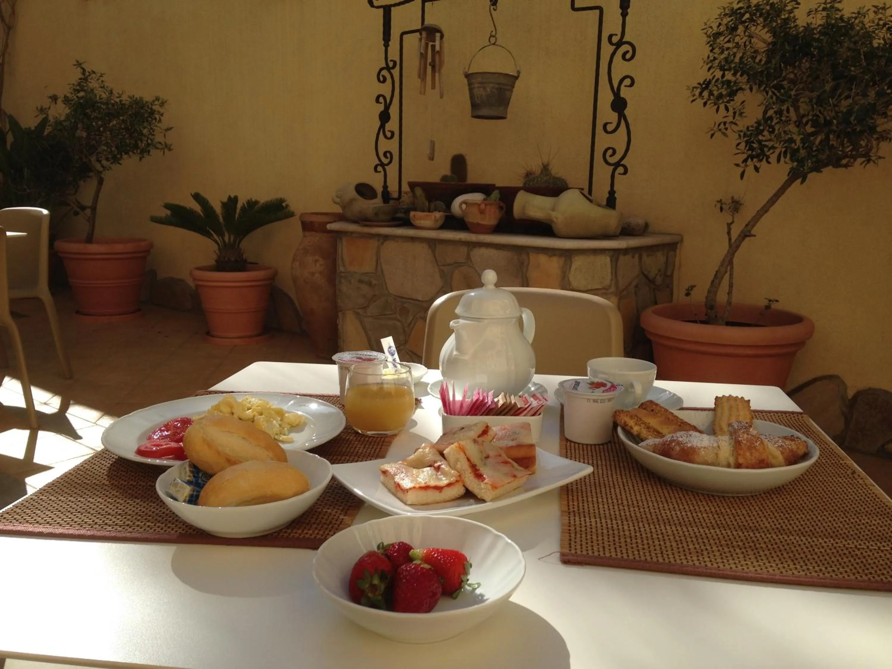 Breakfast in Zingaro Hotel