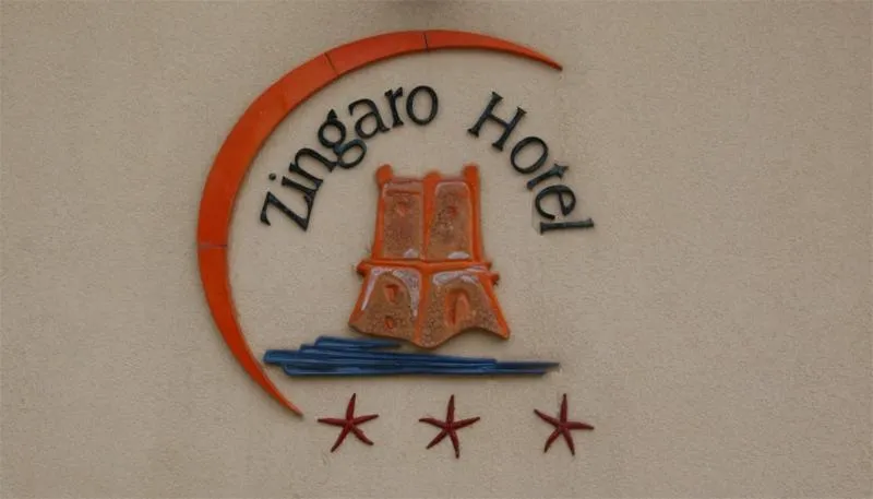Facade/entrance in Zingaro Hotel