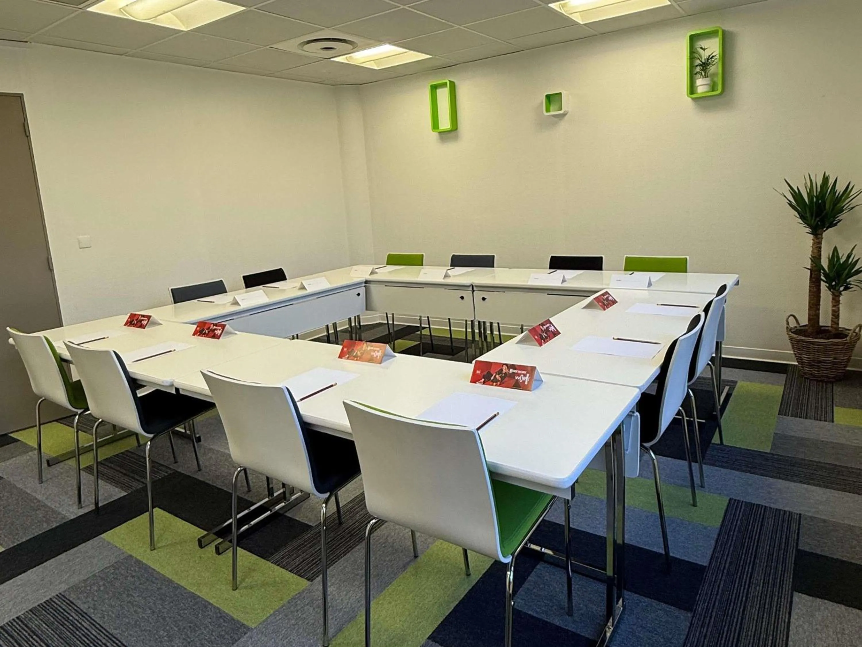 Meeting/conference room in ibis Toulouse Pont Jumeaux