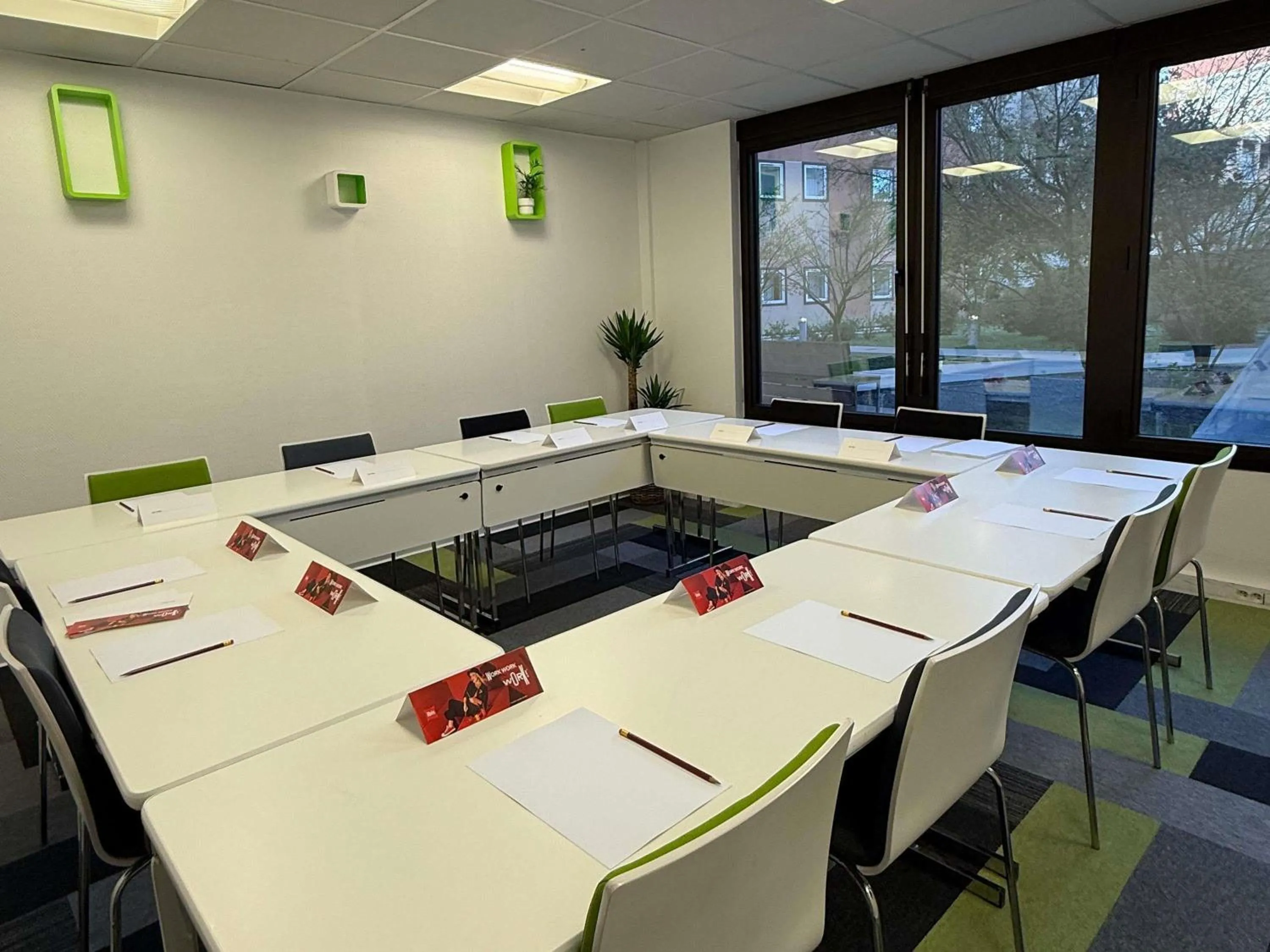 Meeting/conference room in ibis Toulouse Pont Jumeaux