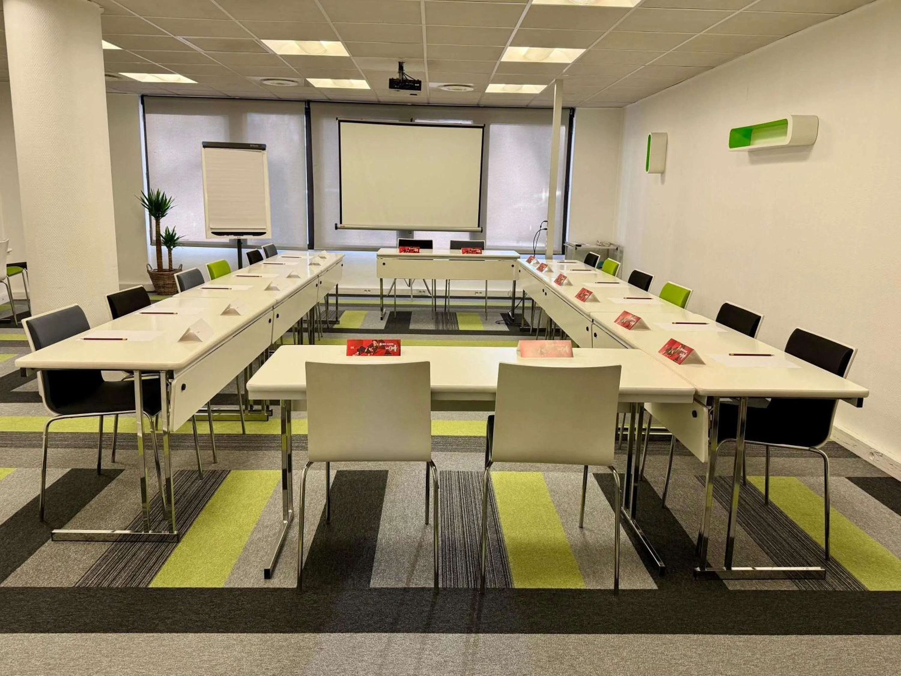 Meeting/conference room in ibis Toulouse Pont Jumeaux