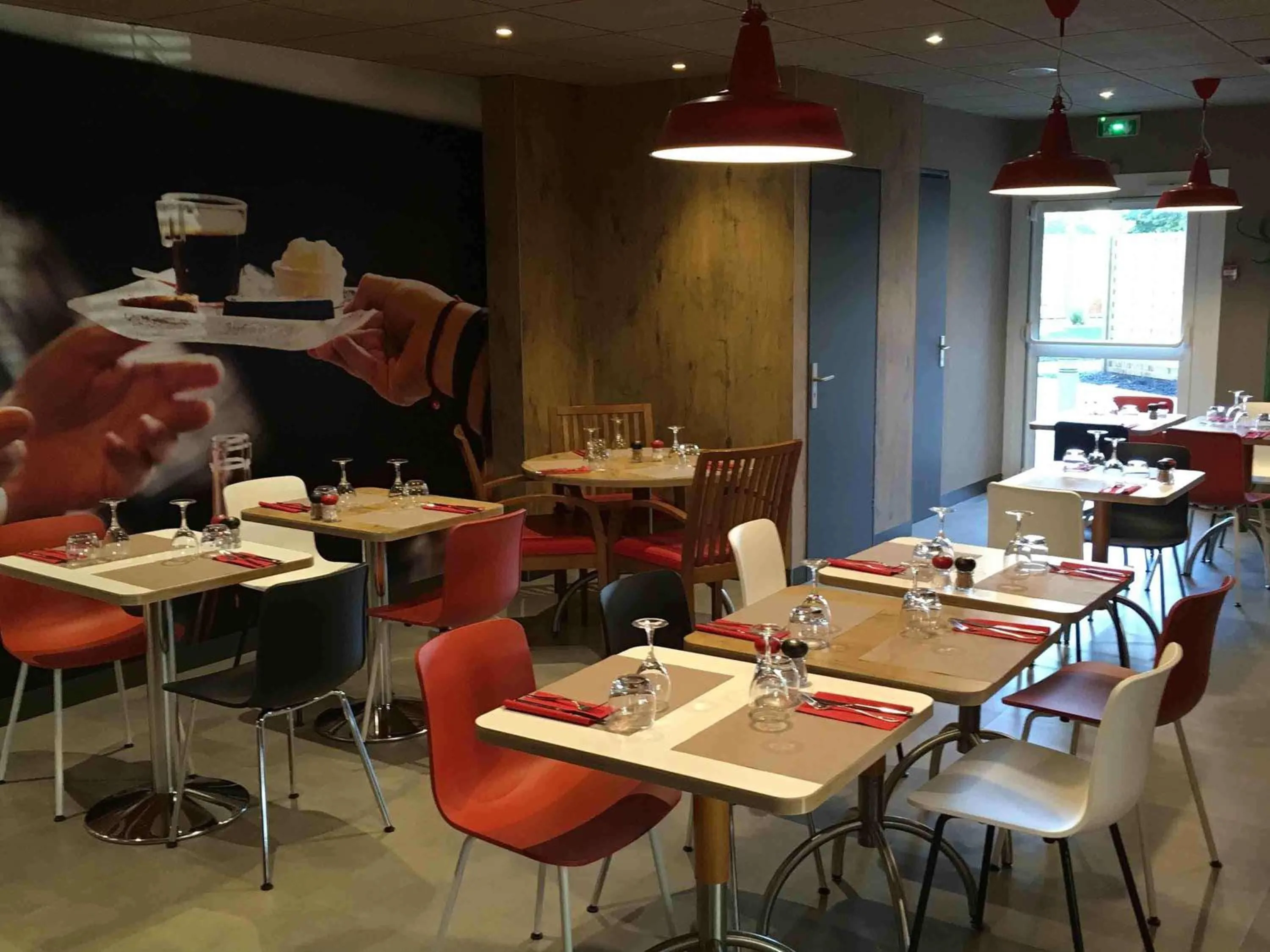 Restaurant/places to eat in ibis Toulouse Pont Jumeaux