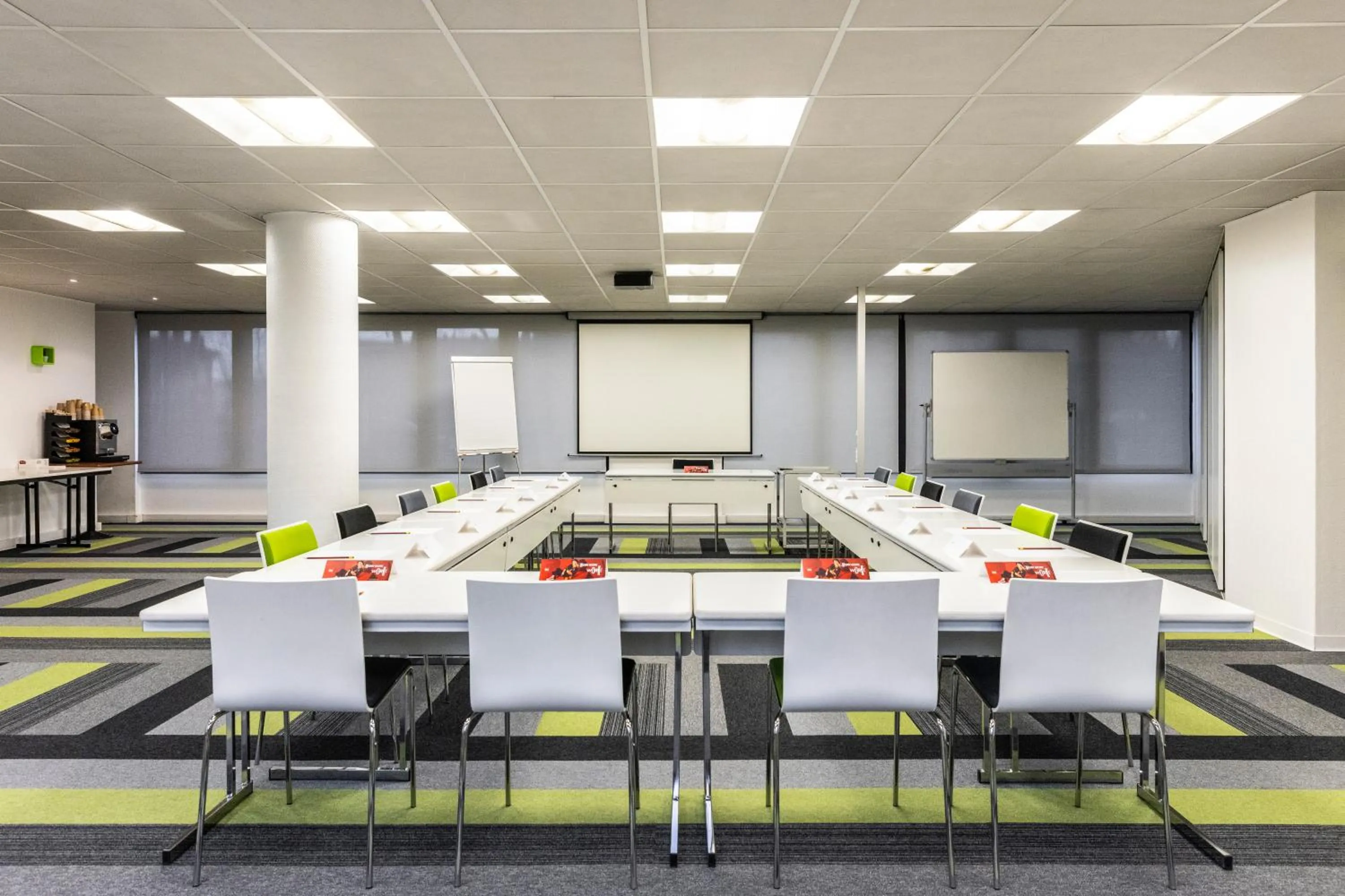 Meeting/conference room in ibis Toulouse Pont Jumeaux
