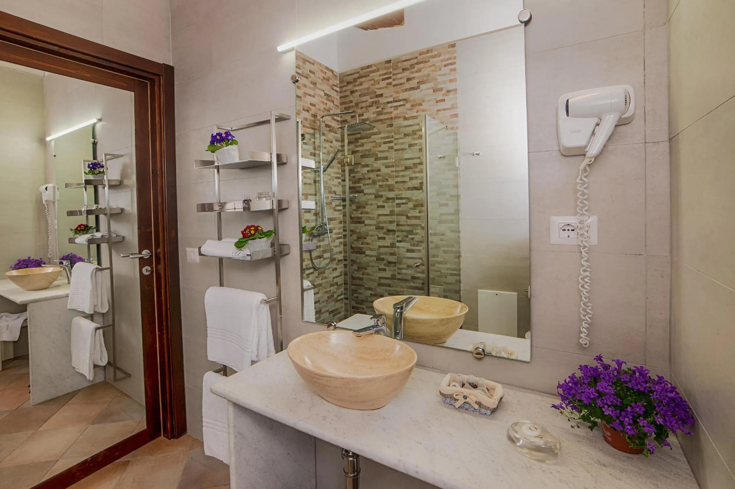 Bathroom in Perdepera Resort