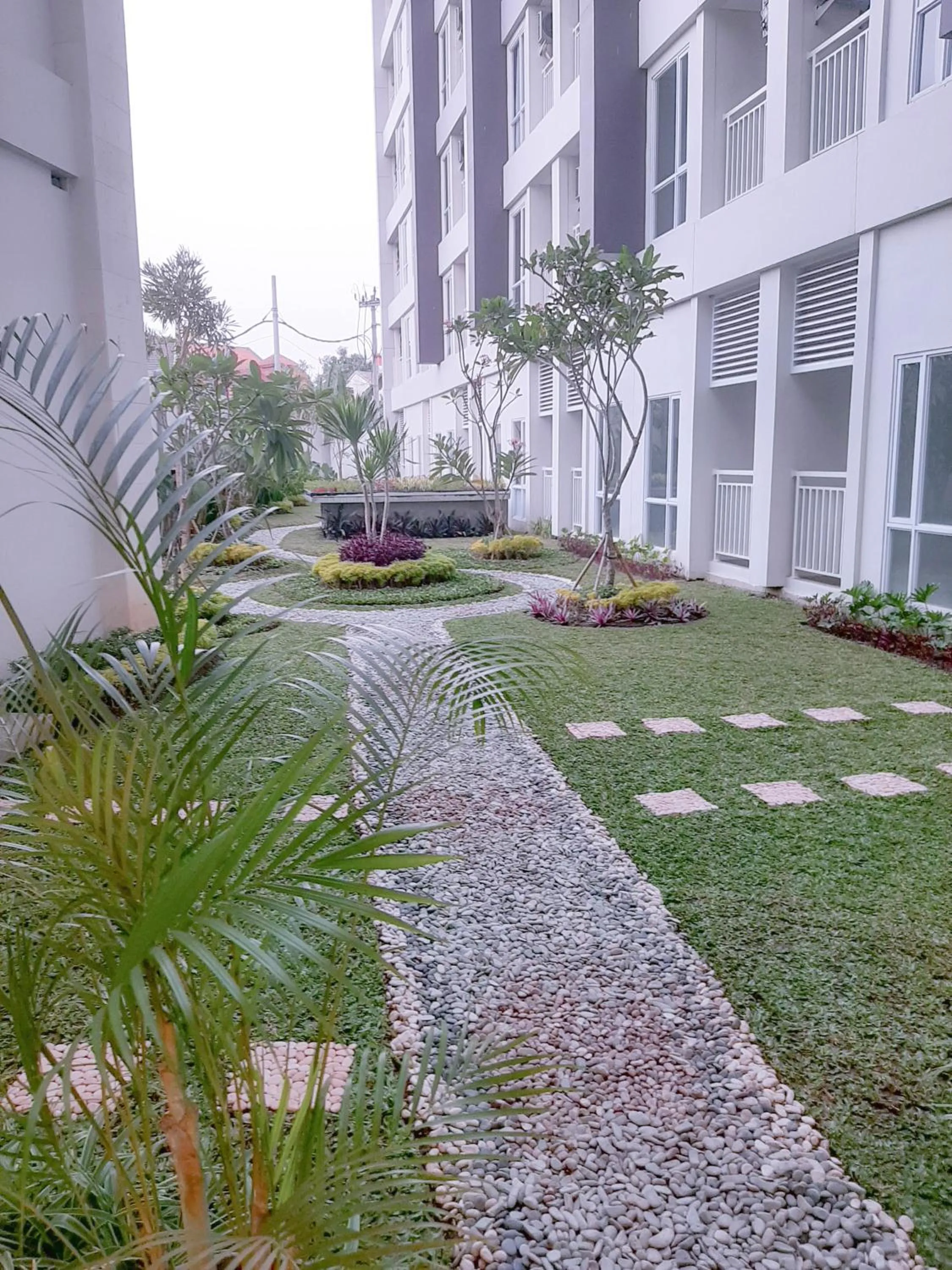 Garden in Apartemen Taman Melati Sinduadi By NGINAP