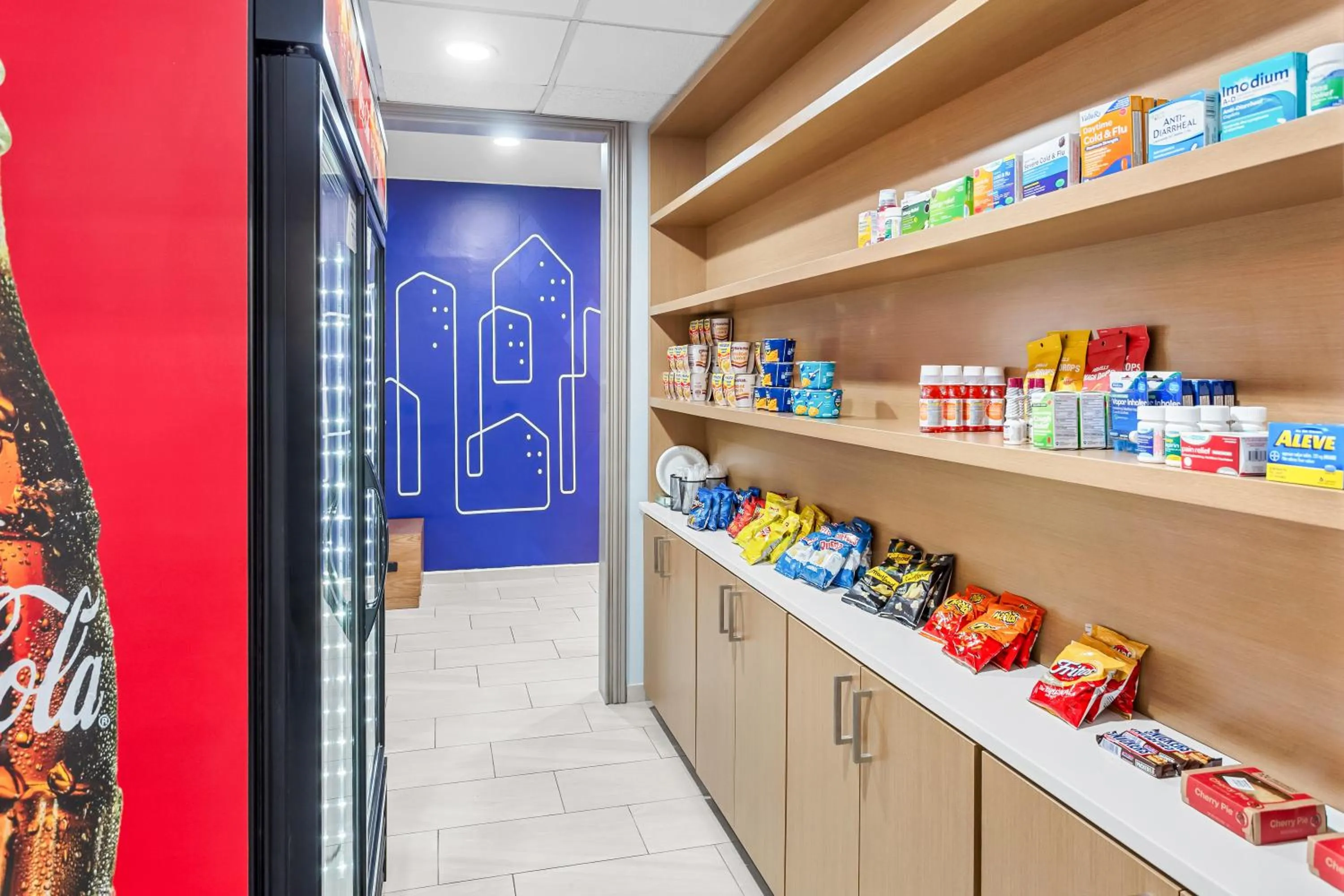 On-site shops in Holiday Inn Express & Suites Cross Lanes by IHG