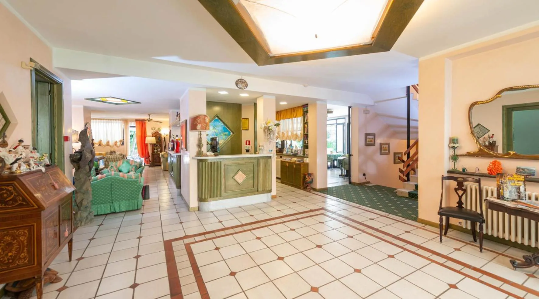 Lobby or reception in Hotel Kyrton