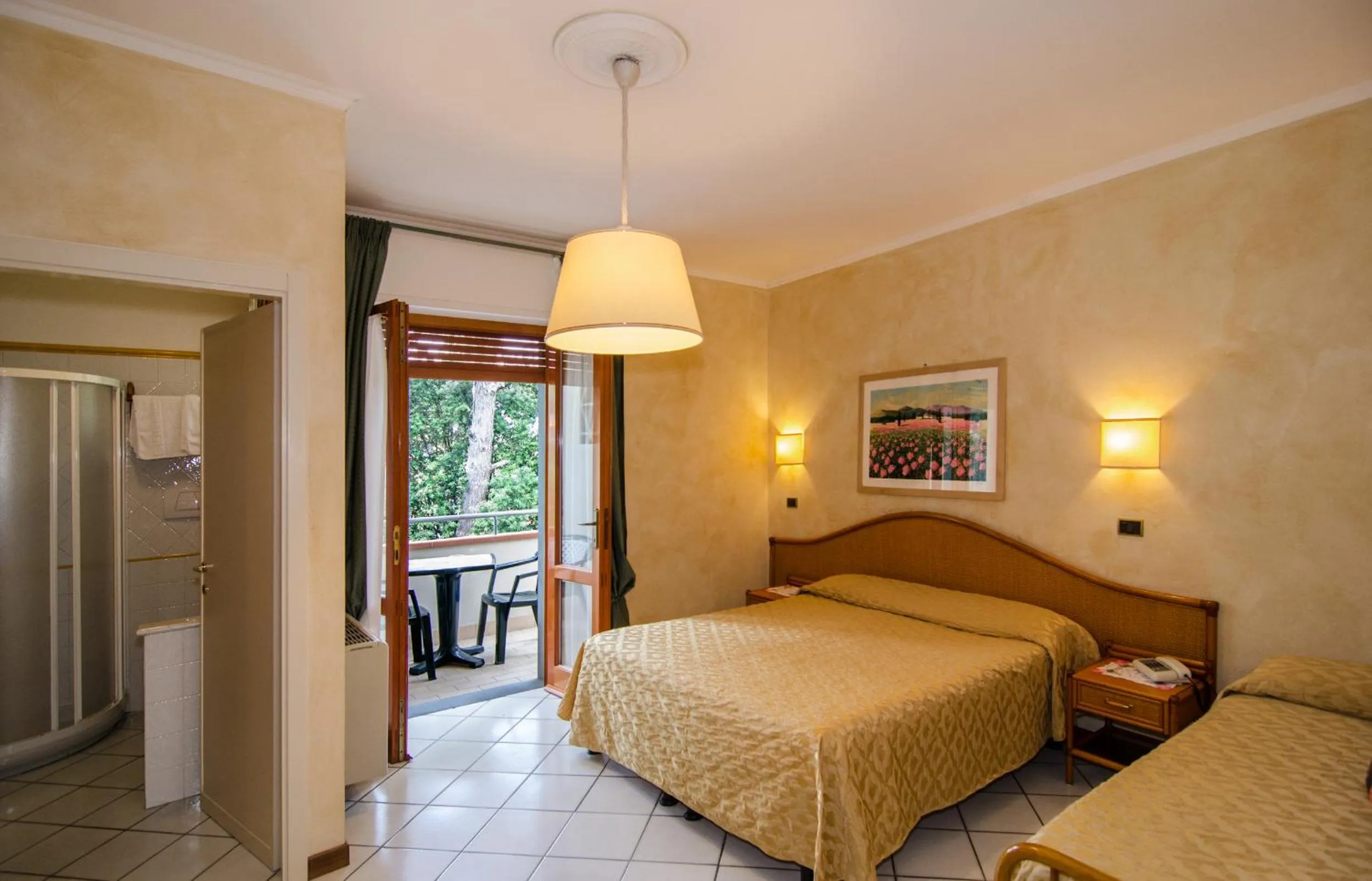 Photo of the whole room, Bed in Hotel Kyrton