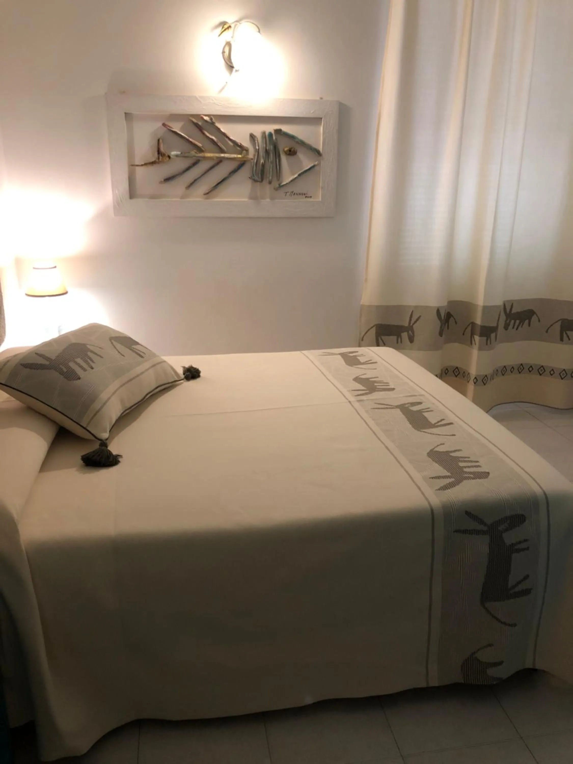 Spring, Bed in Hotel Canne al Vento