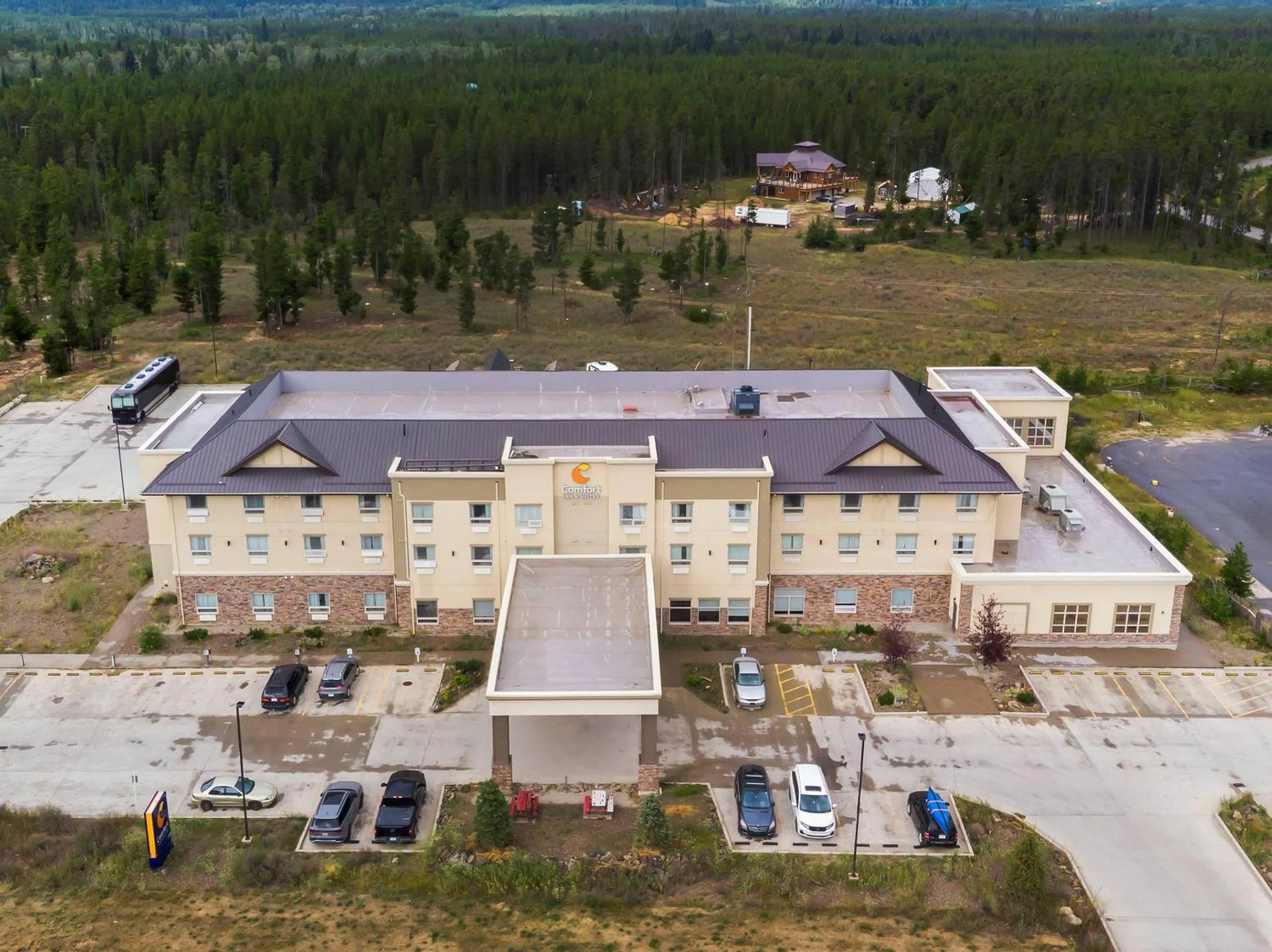 Property building in Comfort Inn & Suites