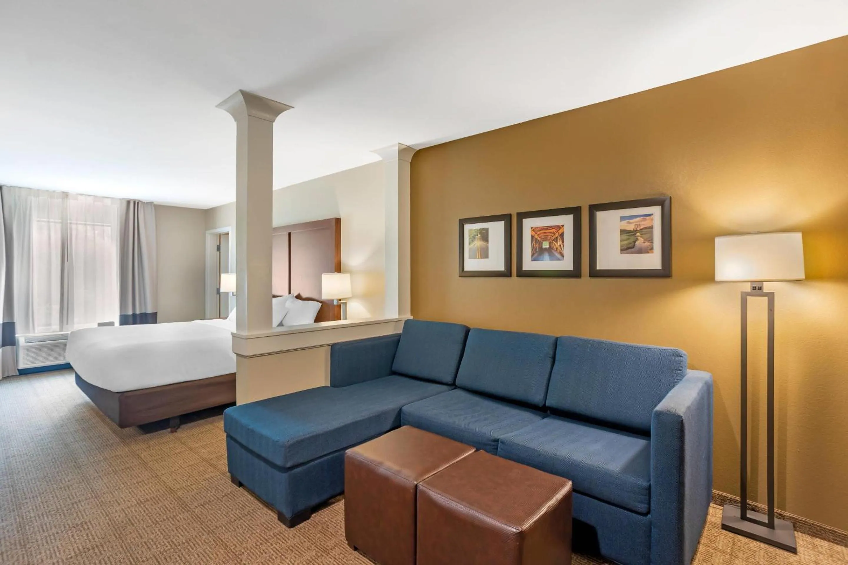 Bedroom, Bed in Comfort Inn & Suites Gap Amish Country