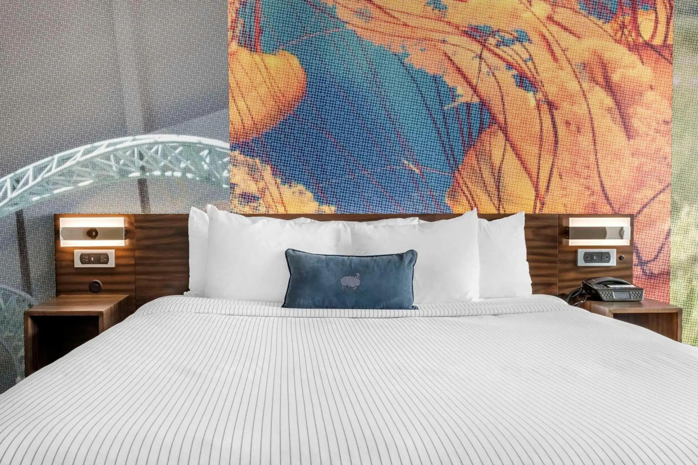 Executive King Suite - Non Smoking in Cambria Hotel Bloomington Mall of America Minneapolis Airport Executive King Suite - Non Smoking in Cambria Hotel Bloomington Mall of America Minneapolis Airport