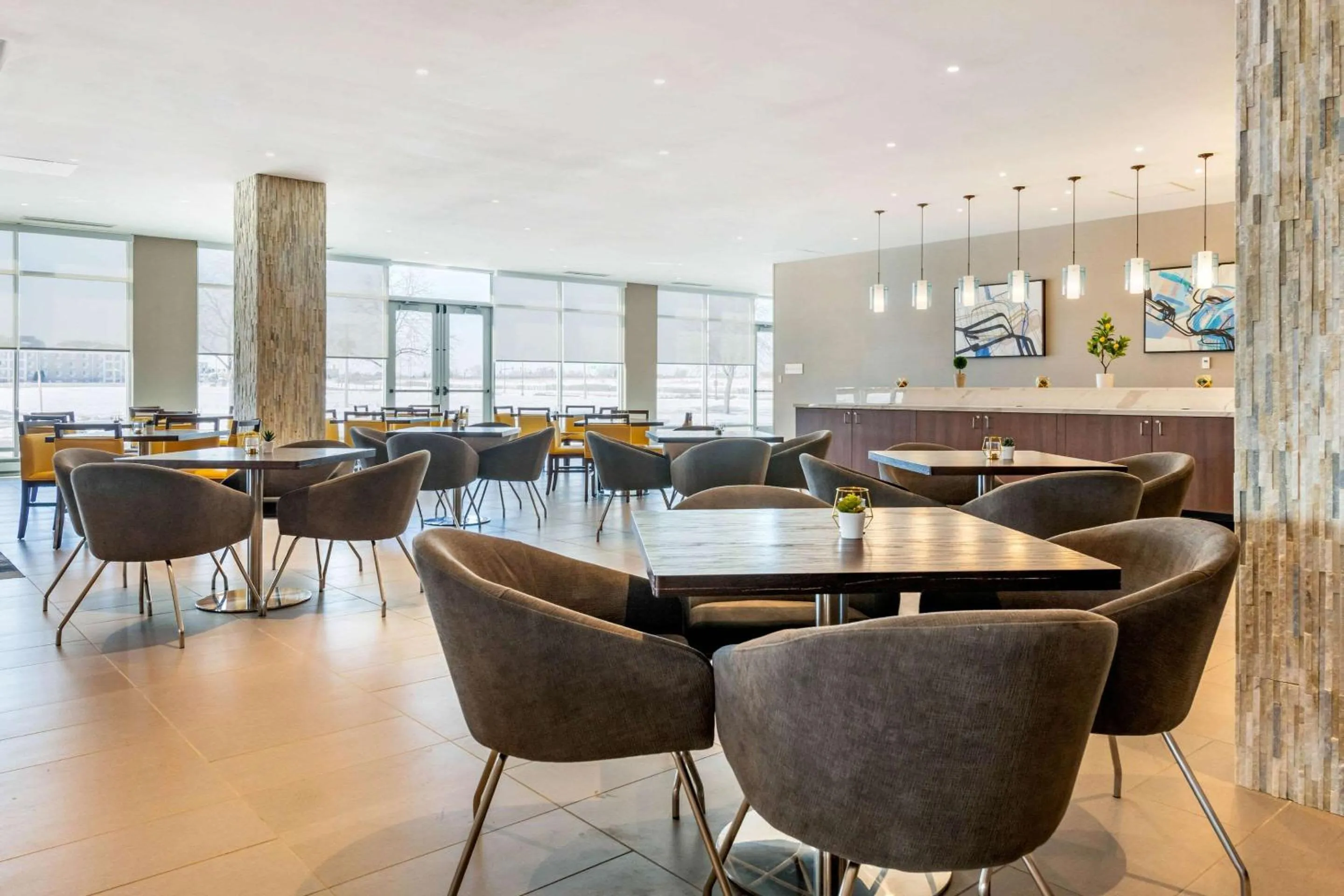 Restaurant/places to eat in Cambria Hotel Bloomington Mall of America Minneapolis Airport