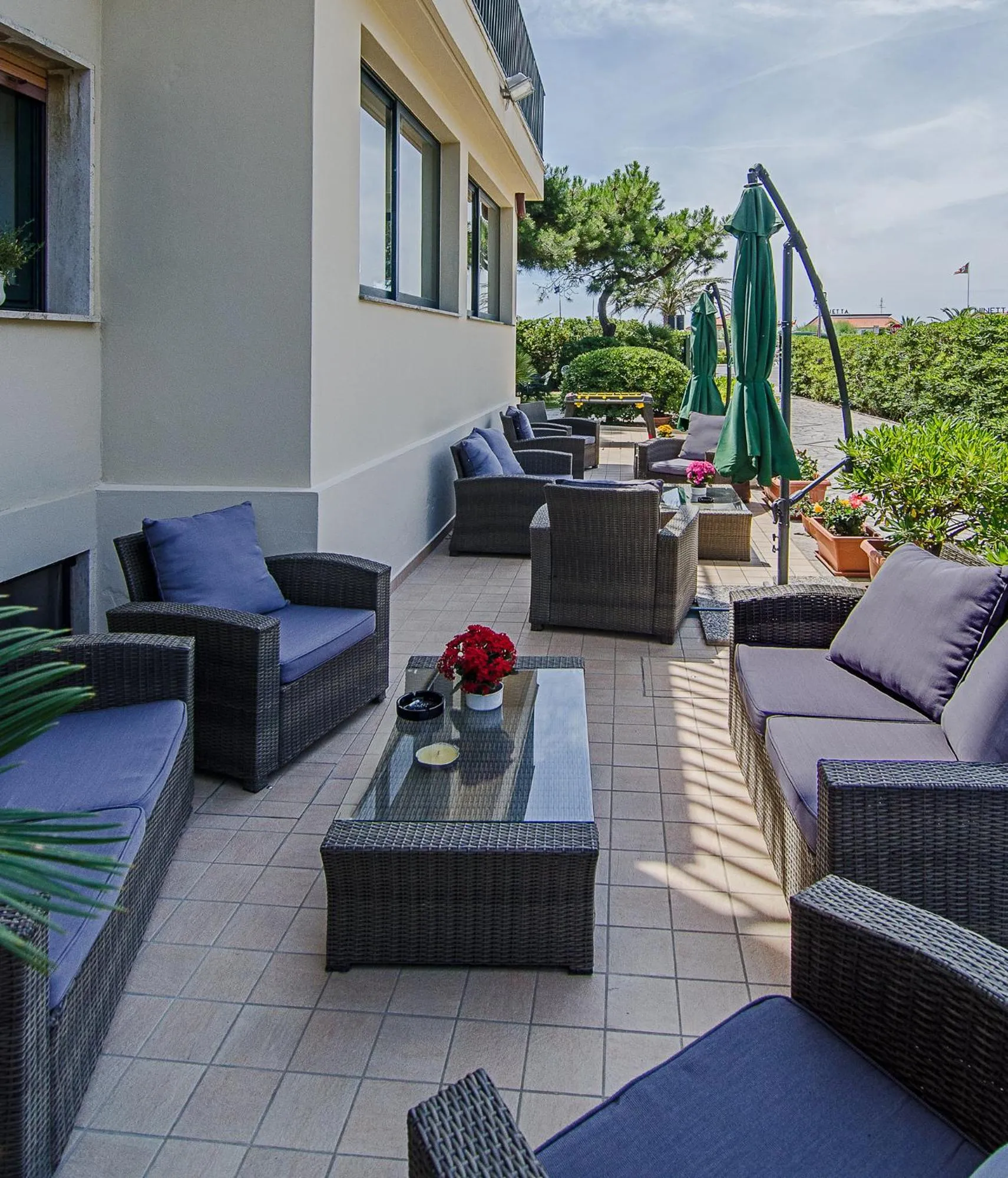 Facade/entrance in Hotel Paris