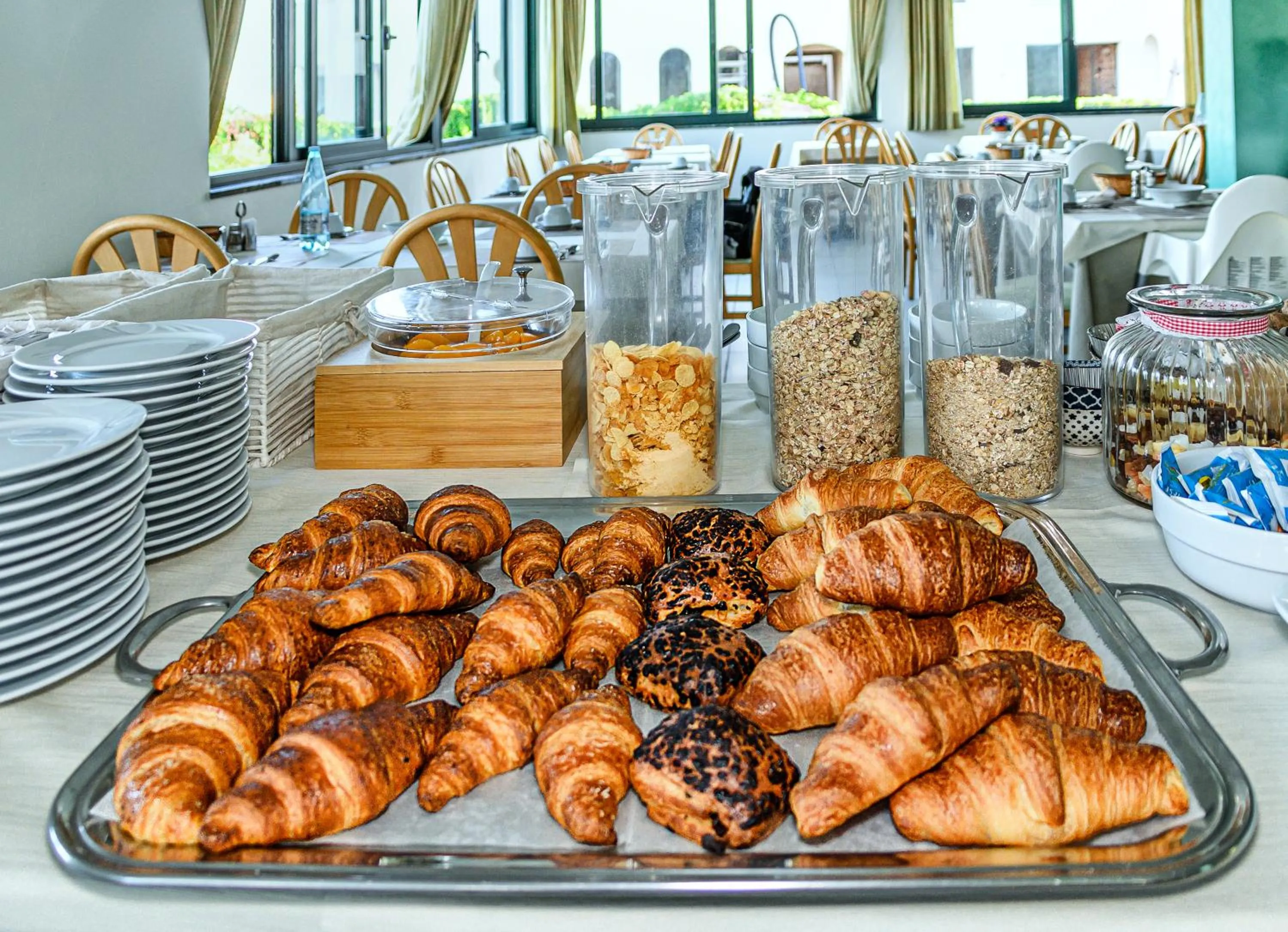 Food and drinks in Hotel Paris