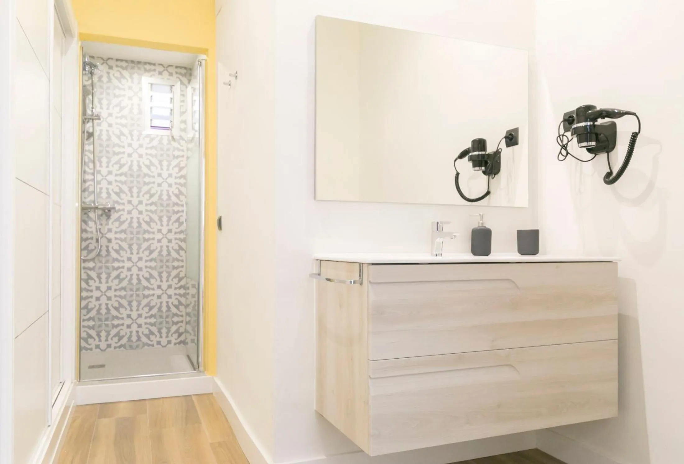 Bathroom in Aqua Apartments Málaga