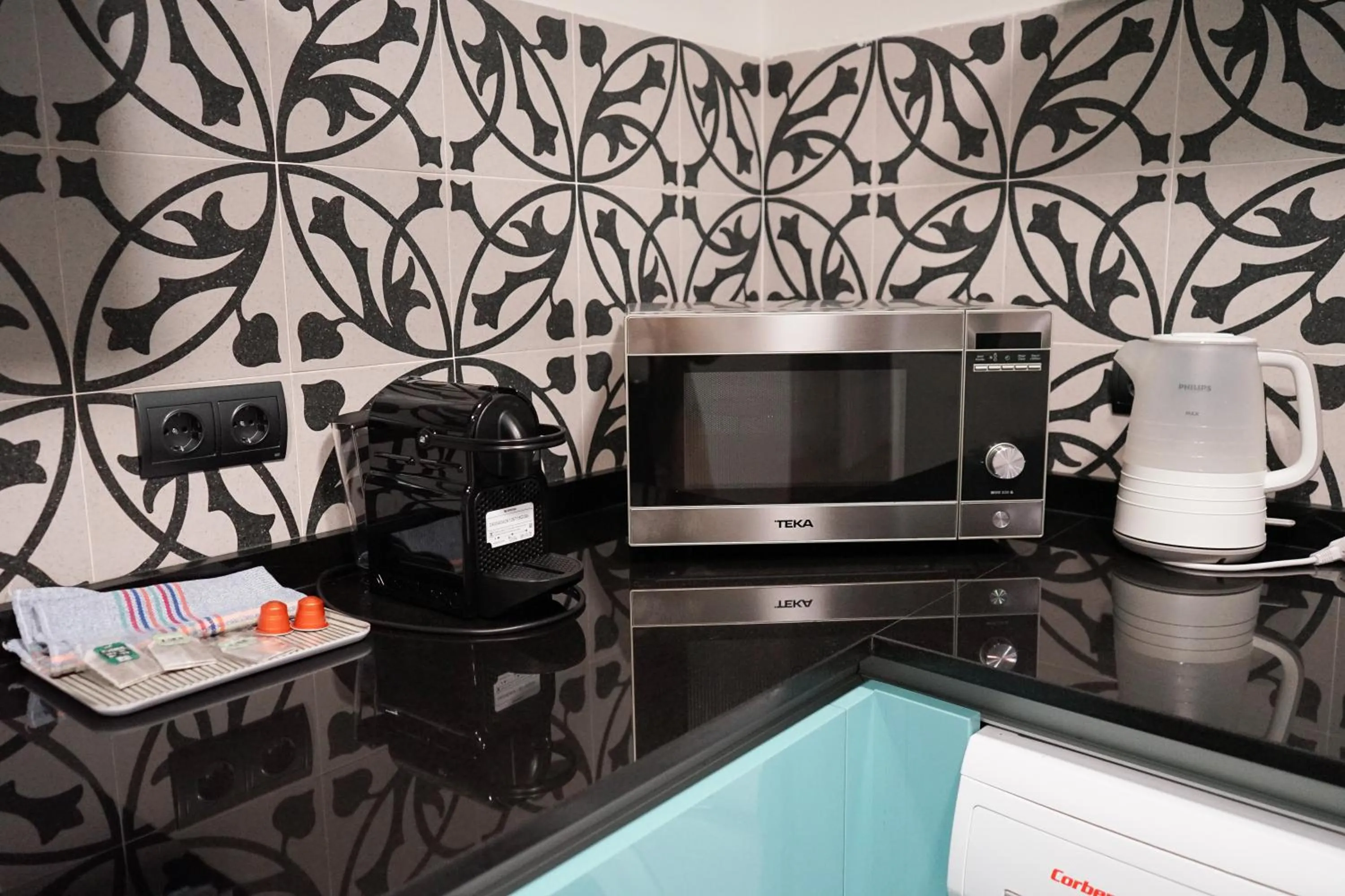 kitchen in Aqua Apartments Málaga