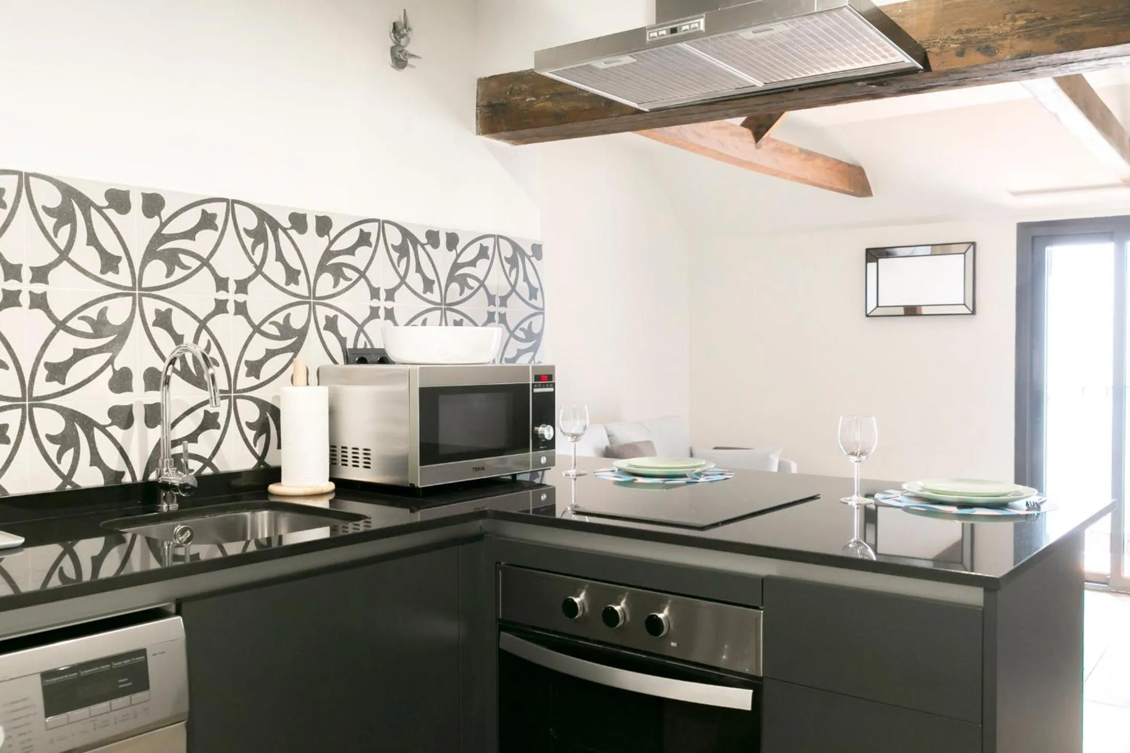 Kitchen or kitchenette in Aqua Apartments Málaga