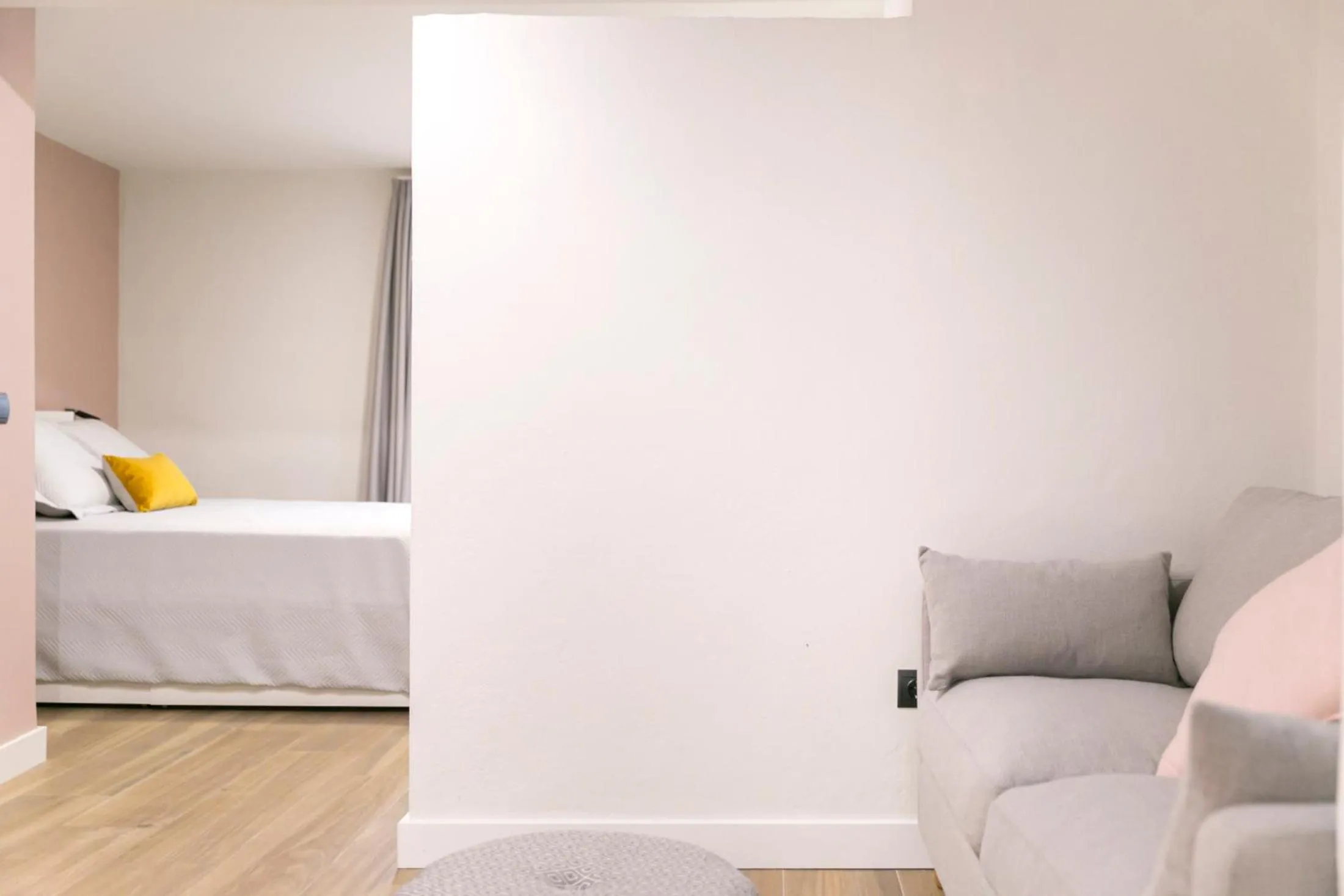 Bed in Aqua Apartments Málaga