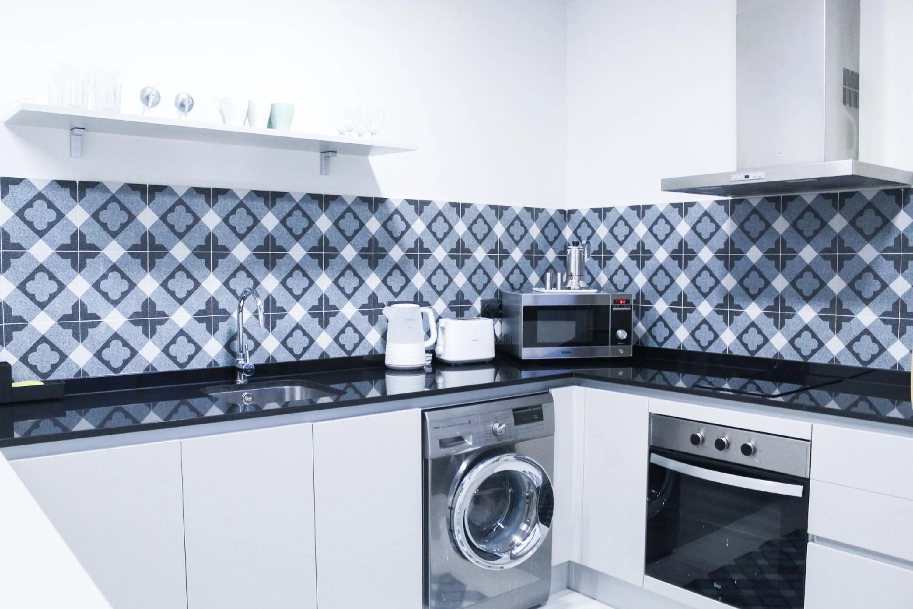 washing machine in Aqua Apartments Málaga