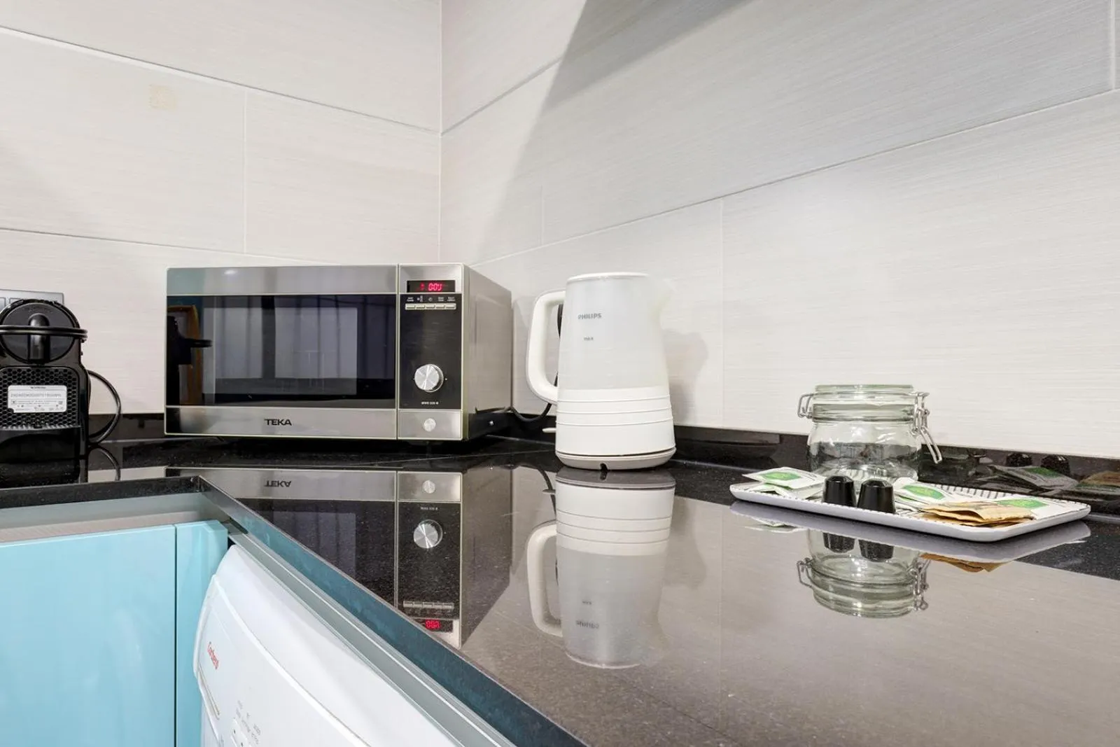 Kitchen or kitchenette in Aqua Apartments Málaga