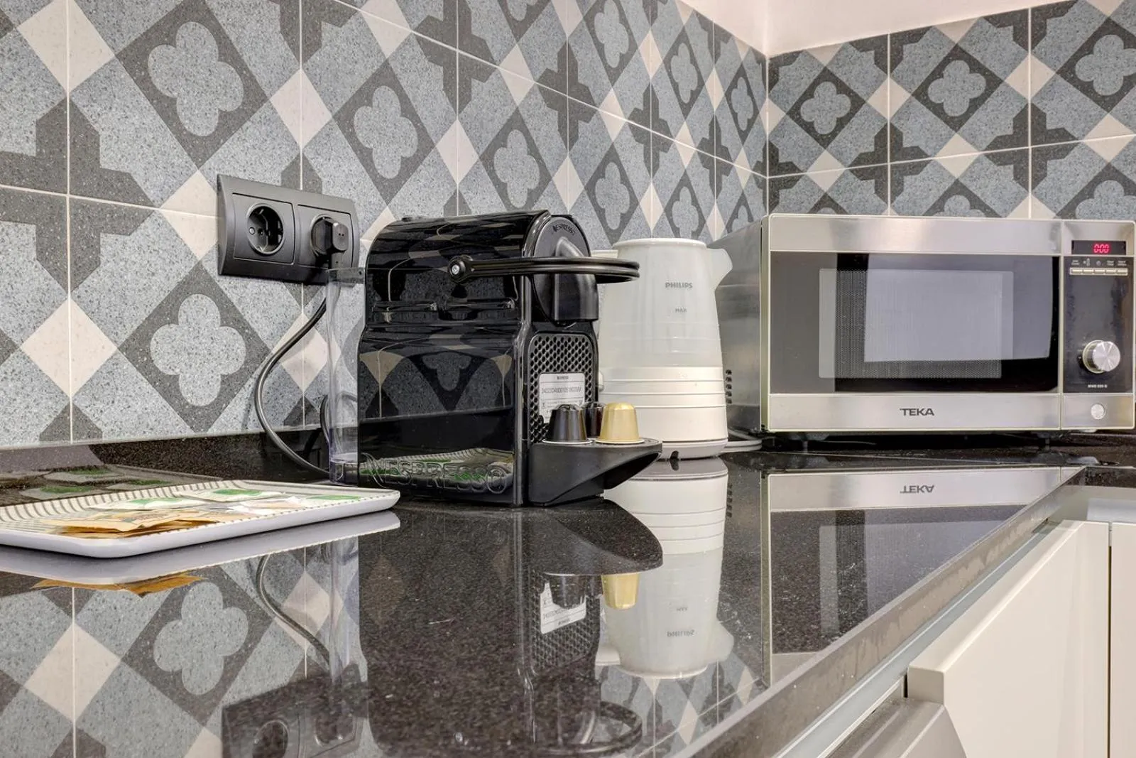 Kitchen or kitchenette in Aqua Apartments Málaga