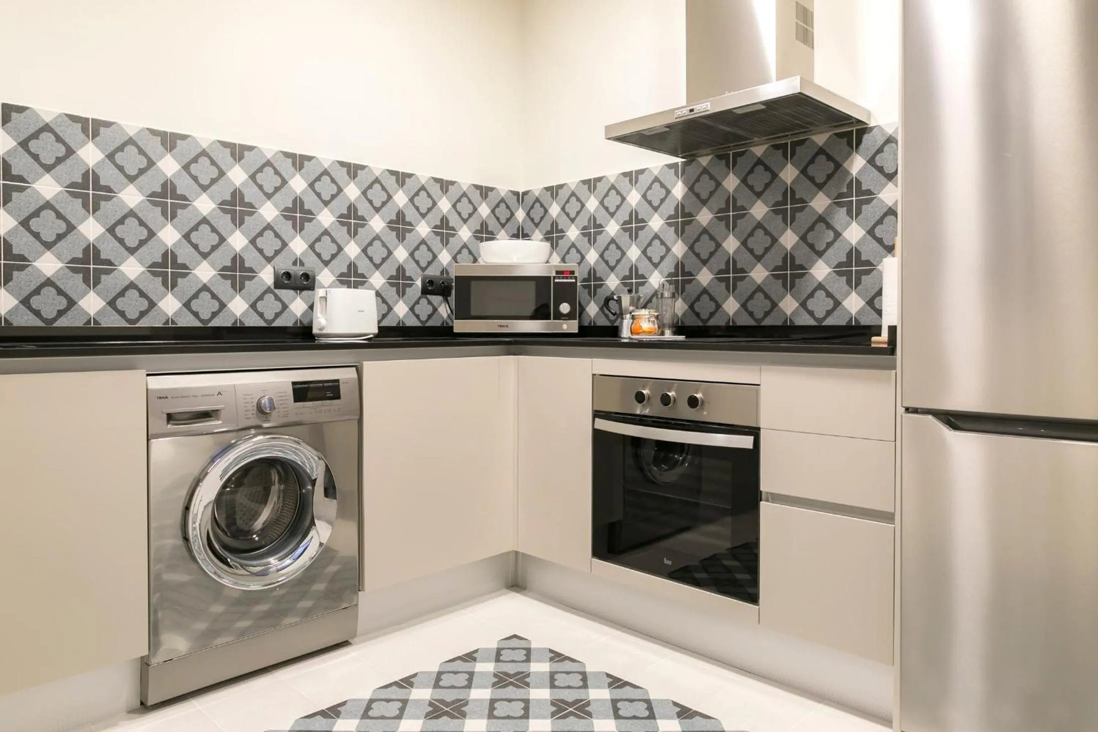 Kitchen or kitchenette in Aqua Apartments Málaga