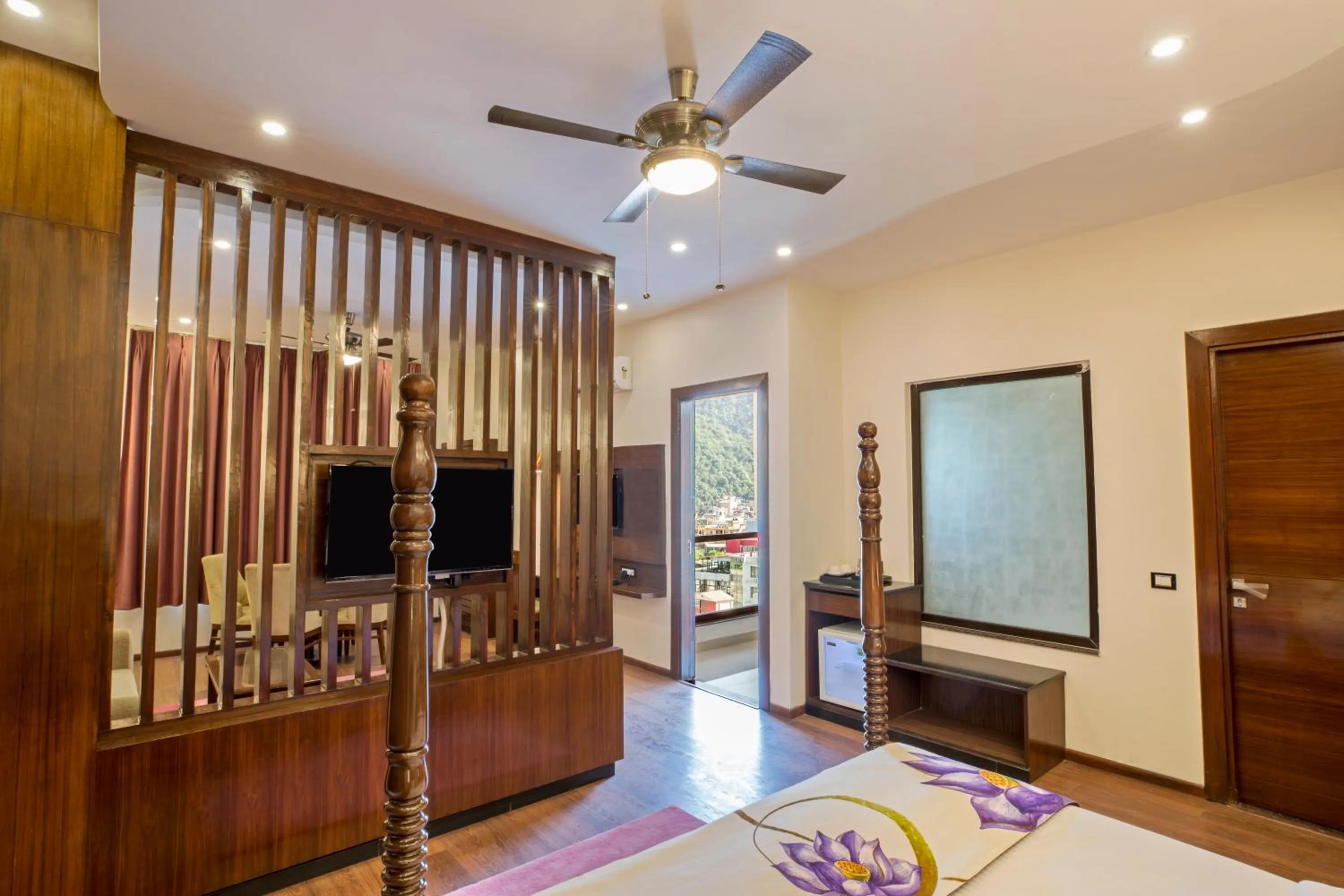 Living room in Regenta Inn On The Ganges Rishikesh