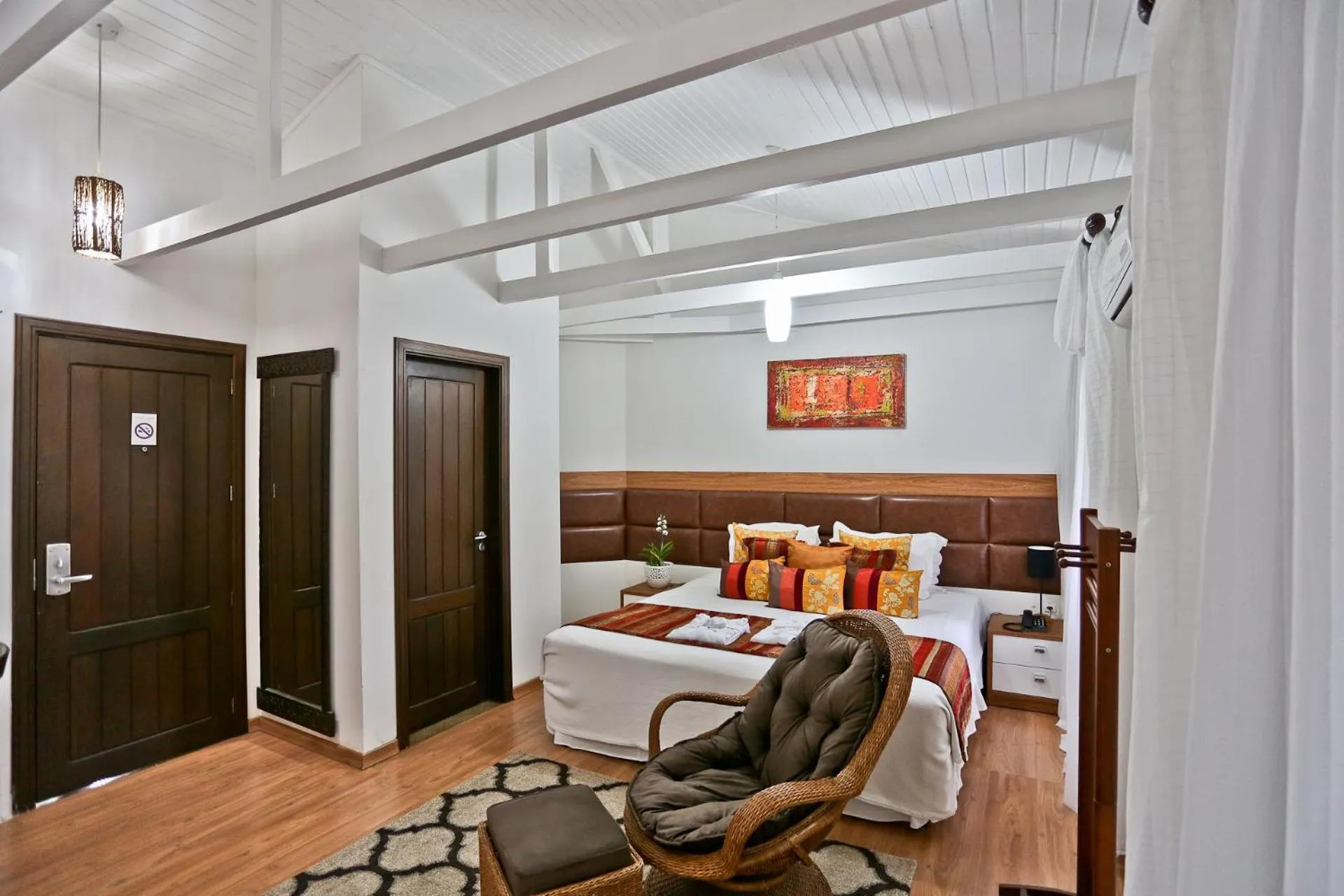 Photo of the whole room, Bed in Estaleiro Guest House