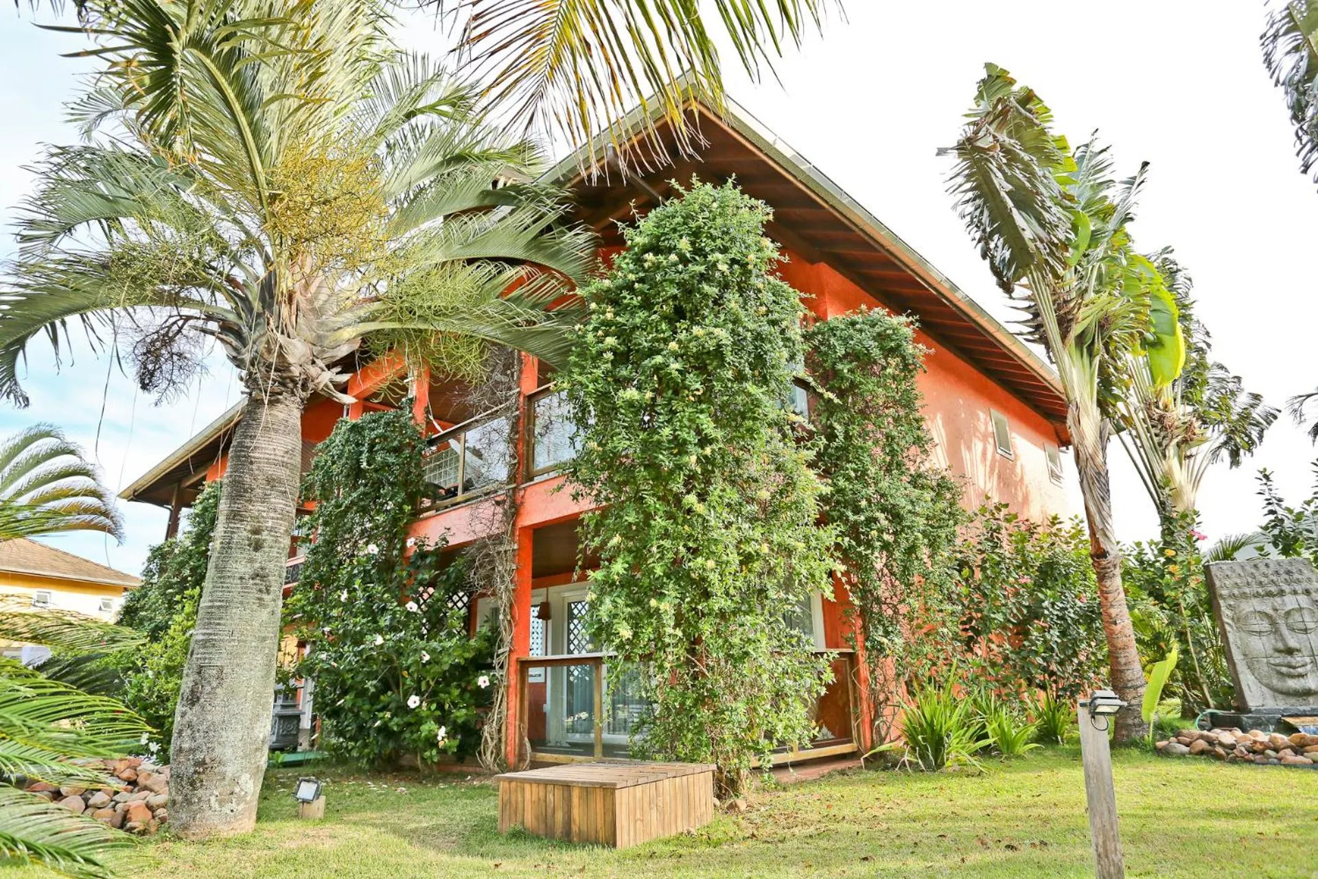Property building in Estaleiro Guest House
